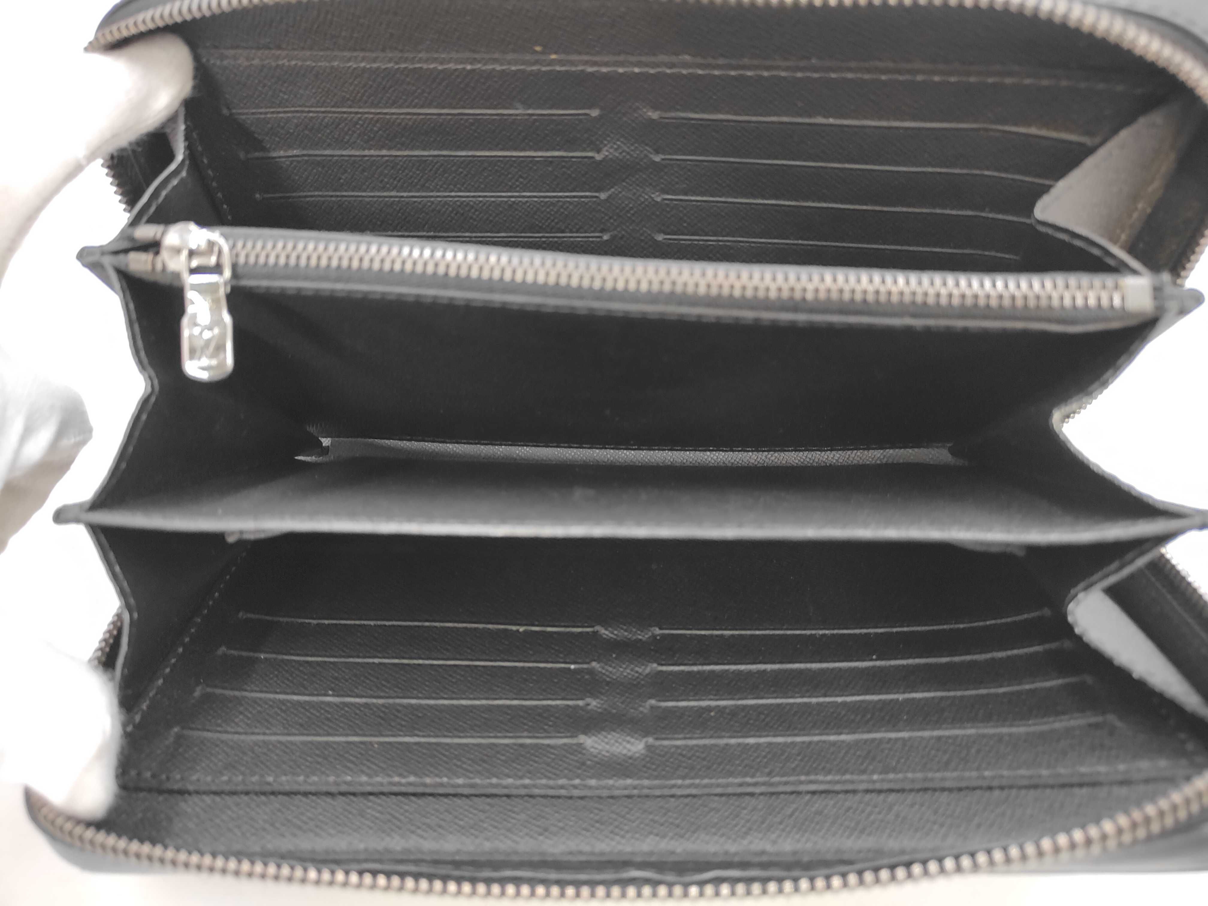 M61698 Zippy XL Wallet — view 8