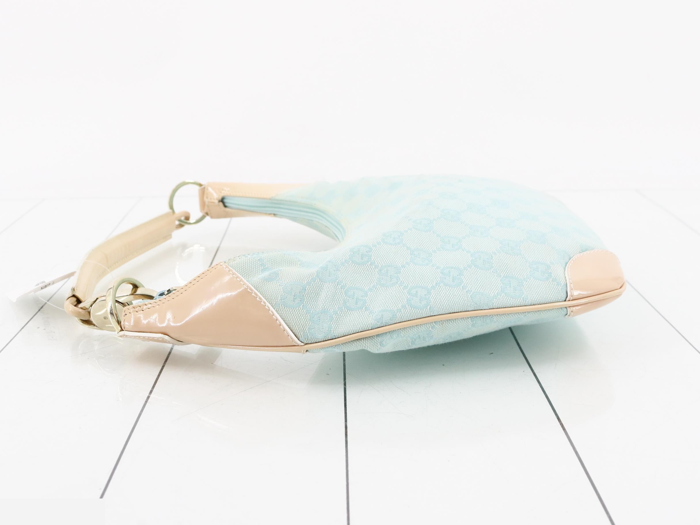 GG Canvas One-Shoulder Bag — view 4