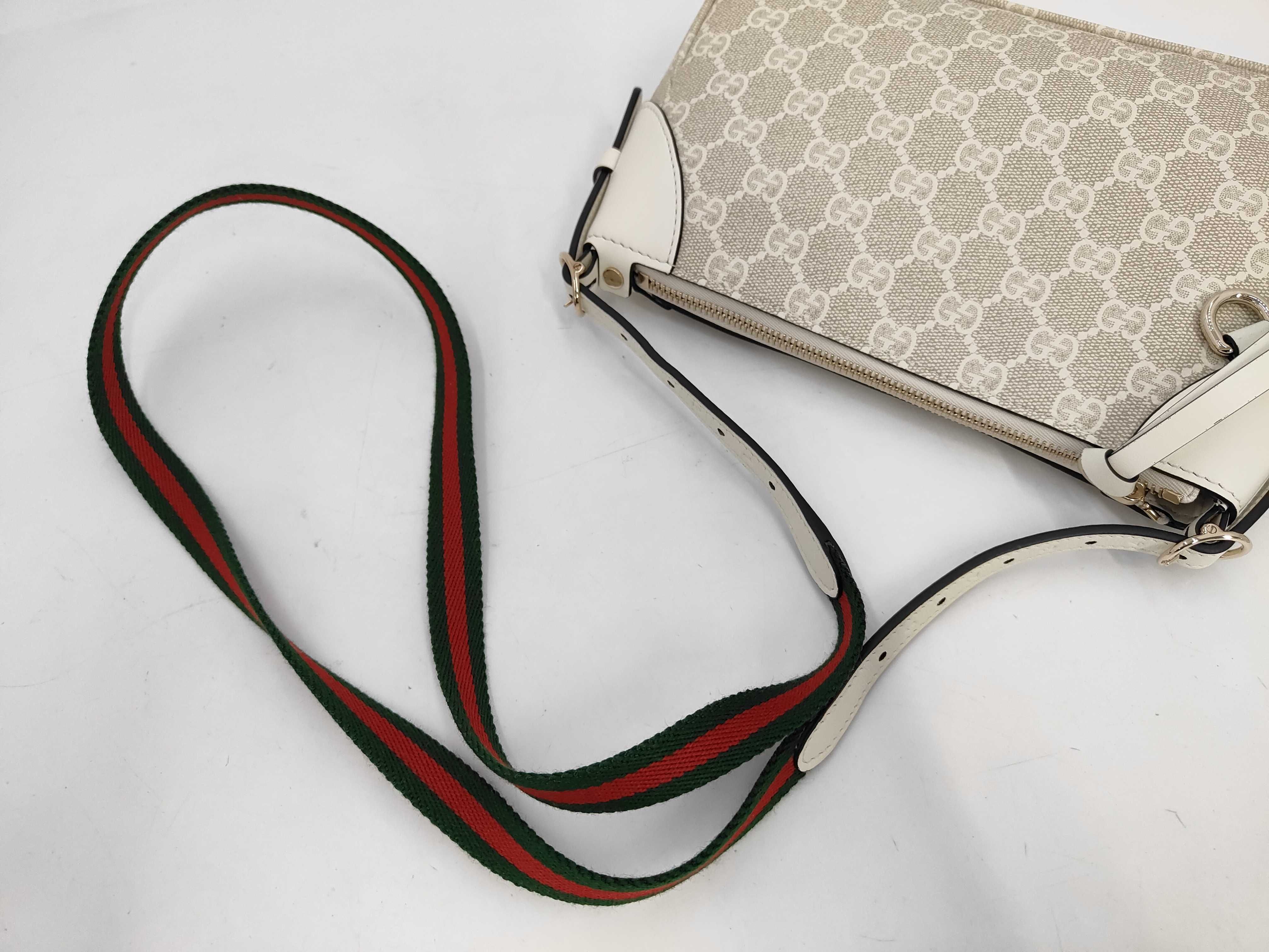 unused, stored item, model number 815218, GG Supreme shoulder bag with two straps. — view 4