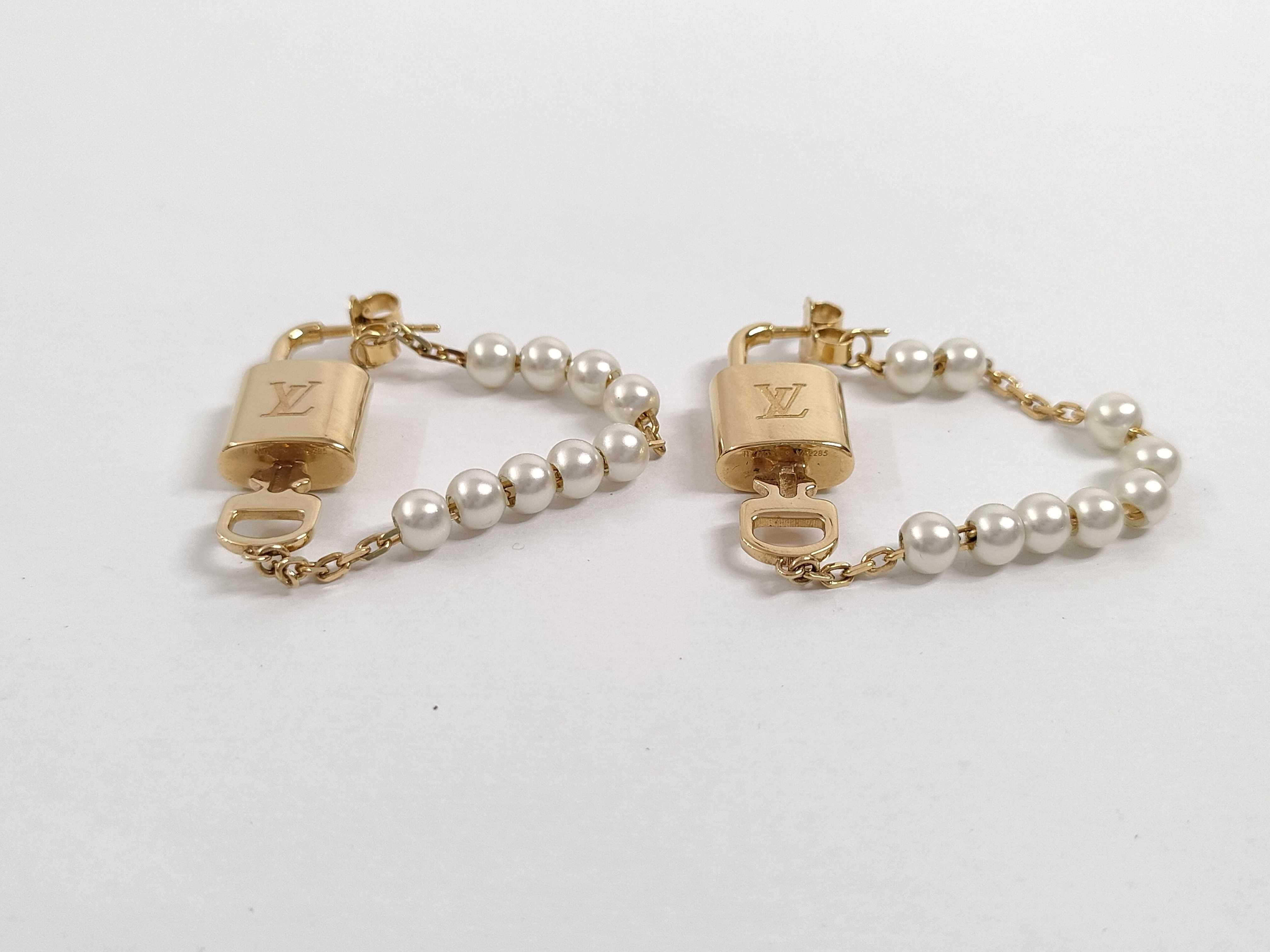 Pearl Rock Earrings (with pouch) — view 3