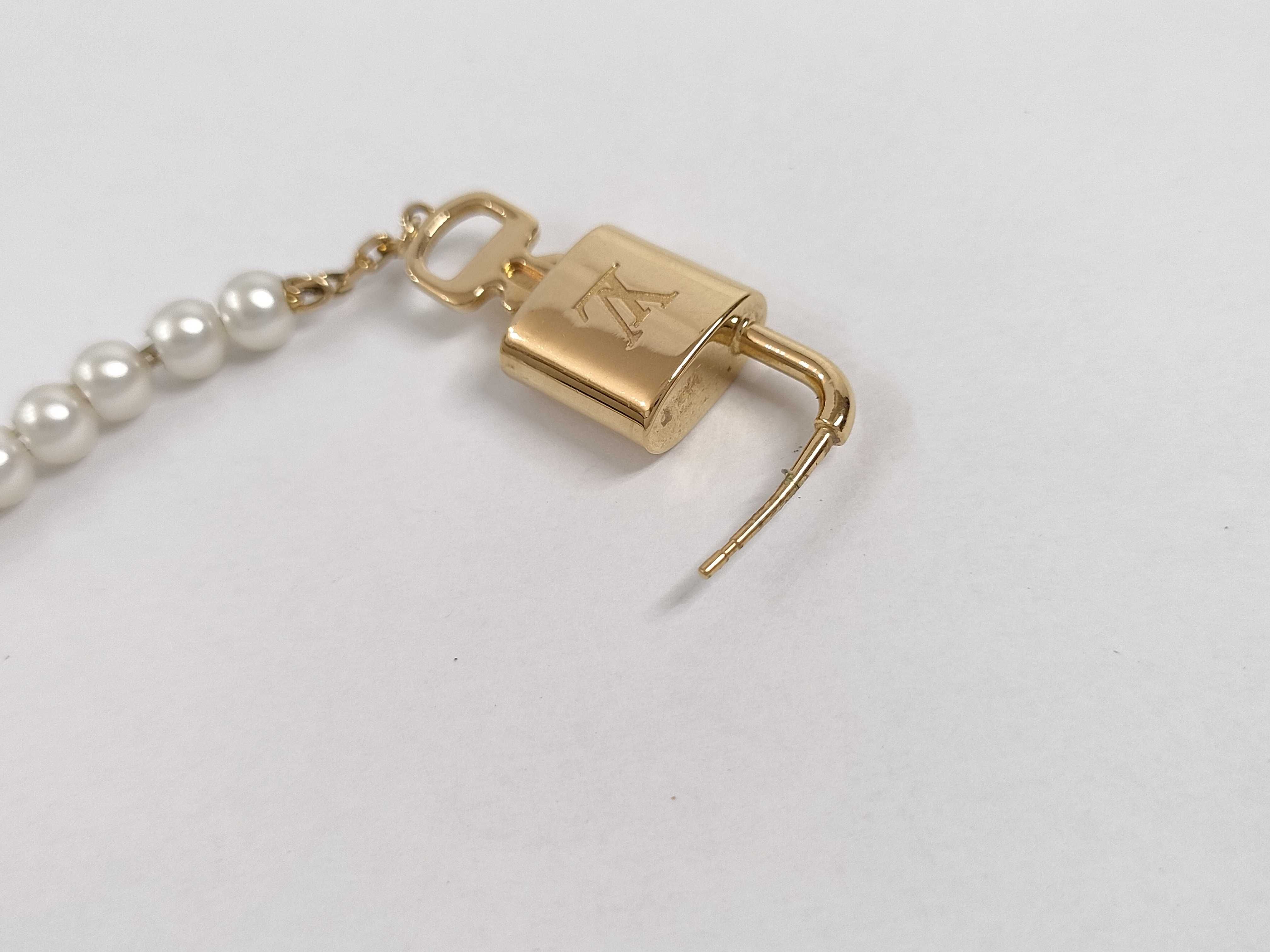 Pearl Rock Earrings (with pouch) — view 5