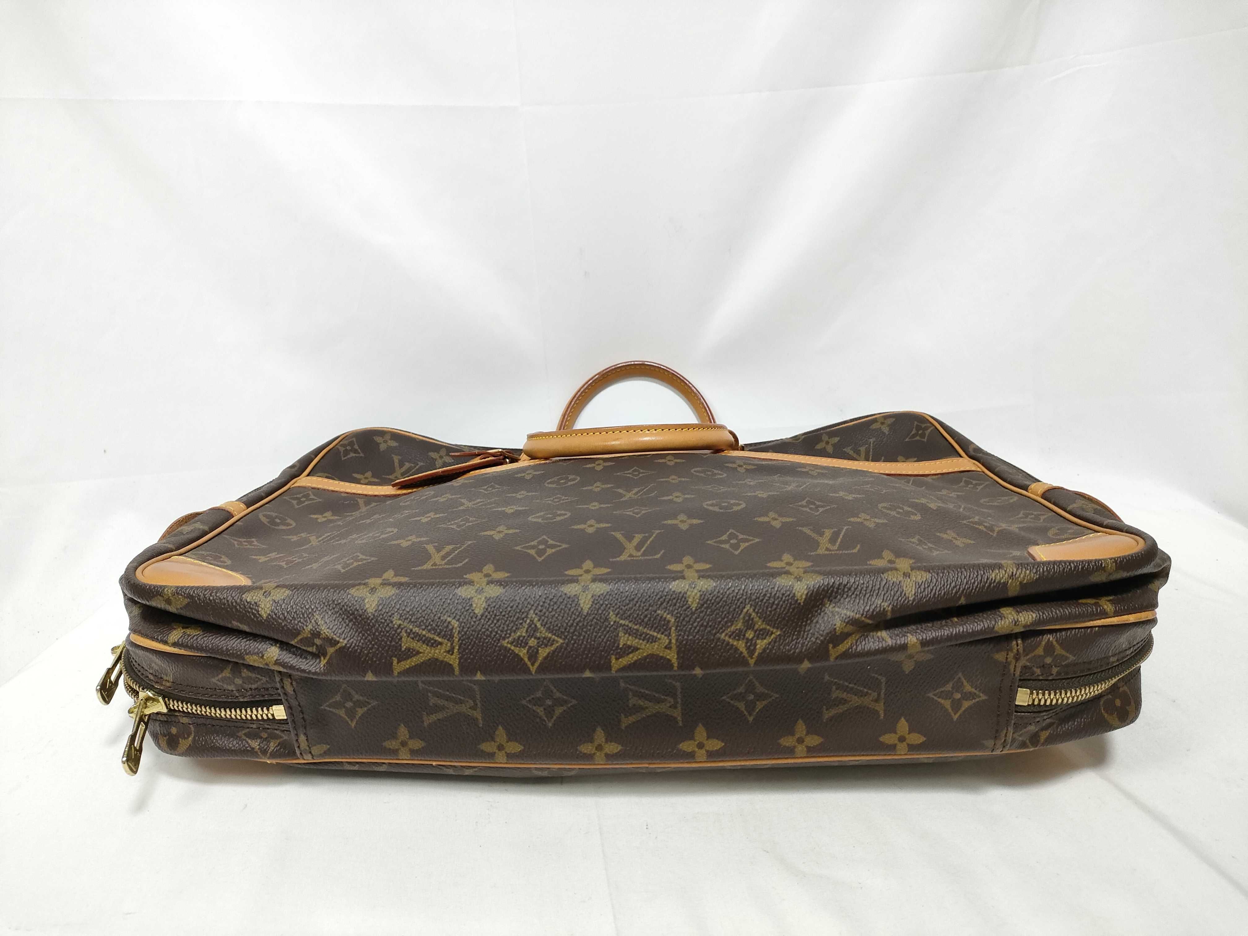 Monogram Vuitton Monogram Port Document Voyage 2 Compartment M53362 MO1926 Business Bag — view 3
