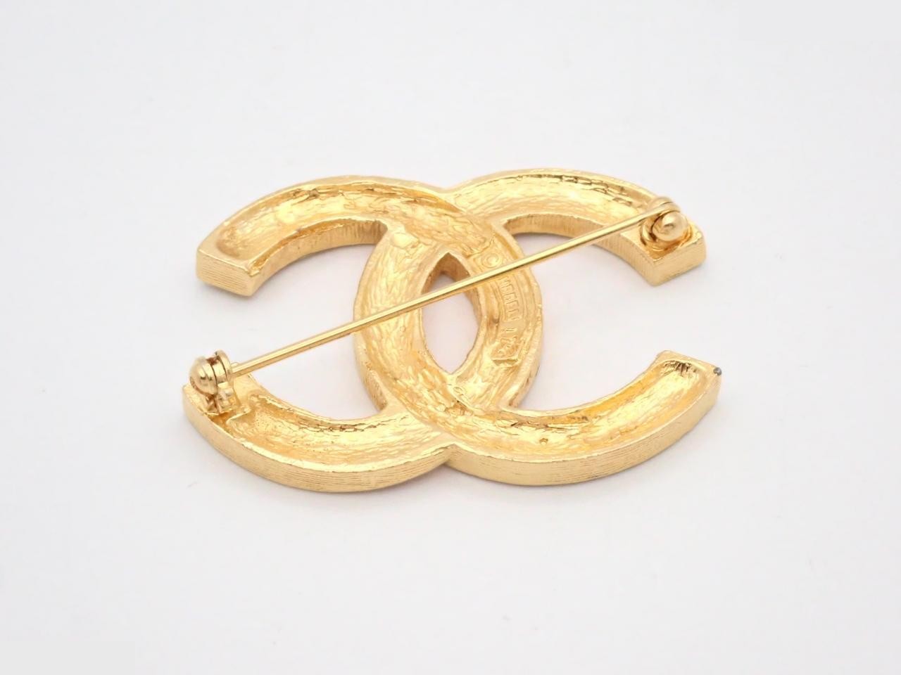Icon Series (Precious Metals) - Brooches — view 2
