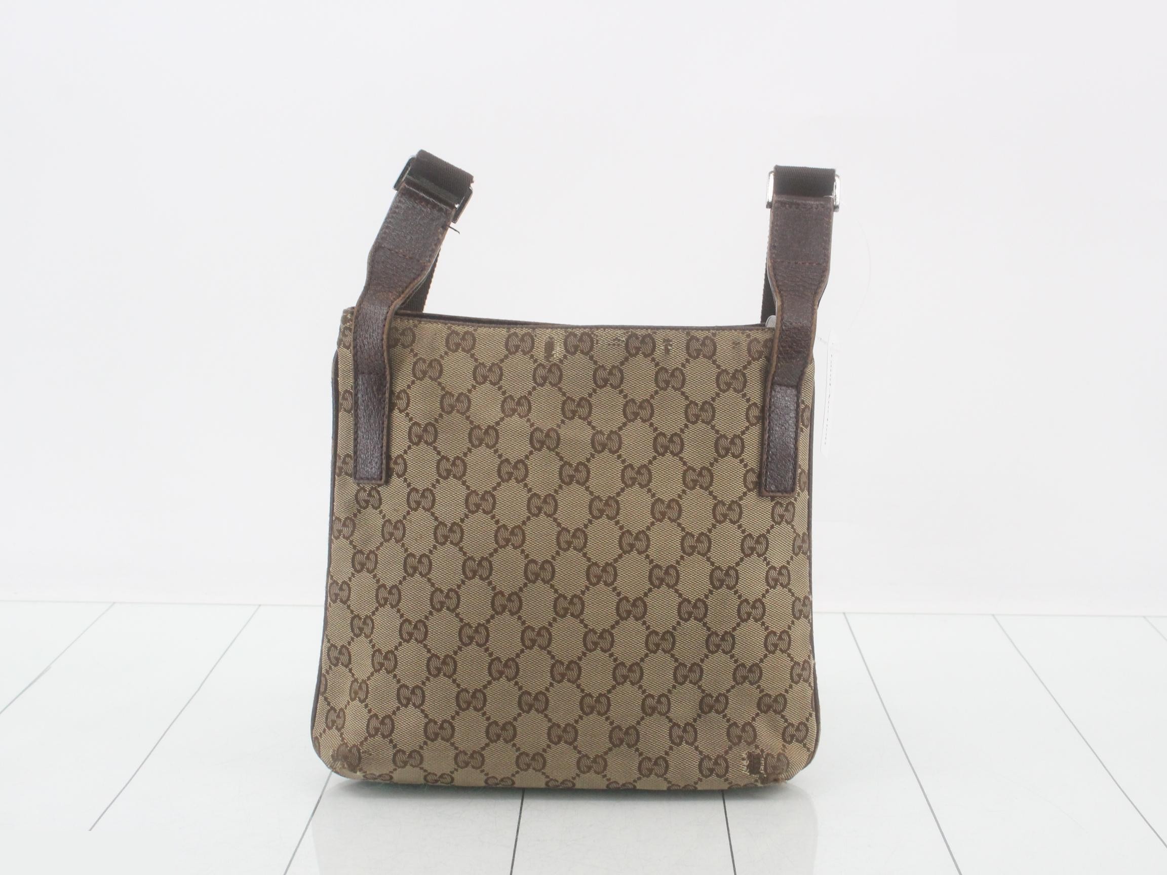 GG Canvas Shoulder Bag — view 2