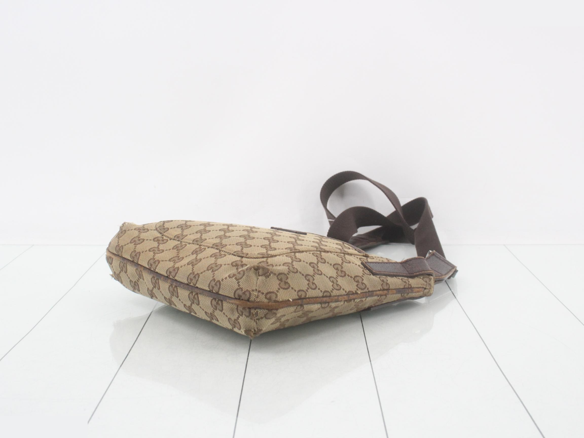 GG Canvas Shoulder Bag — view 6