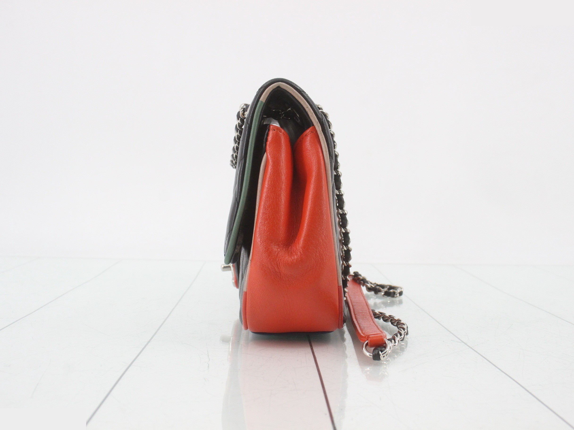 Matelassé (bag) - Shoulder bag — view 3