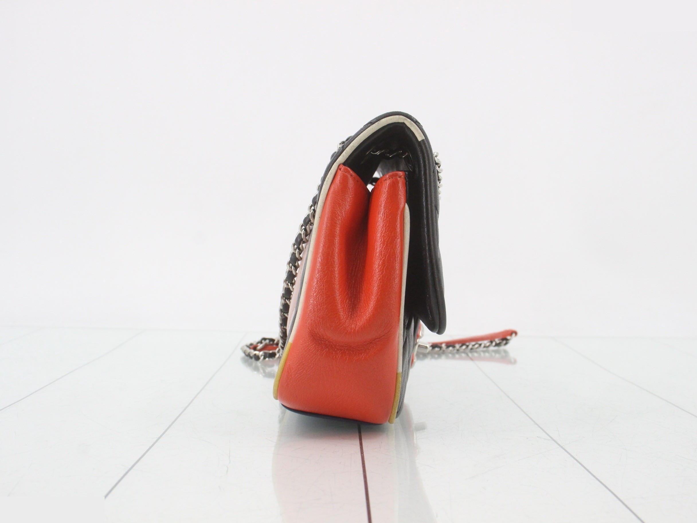 Matelassé (bag) - Shoulder bag — view 4