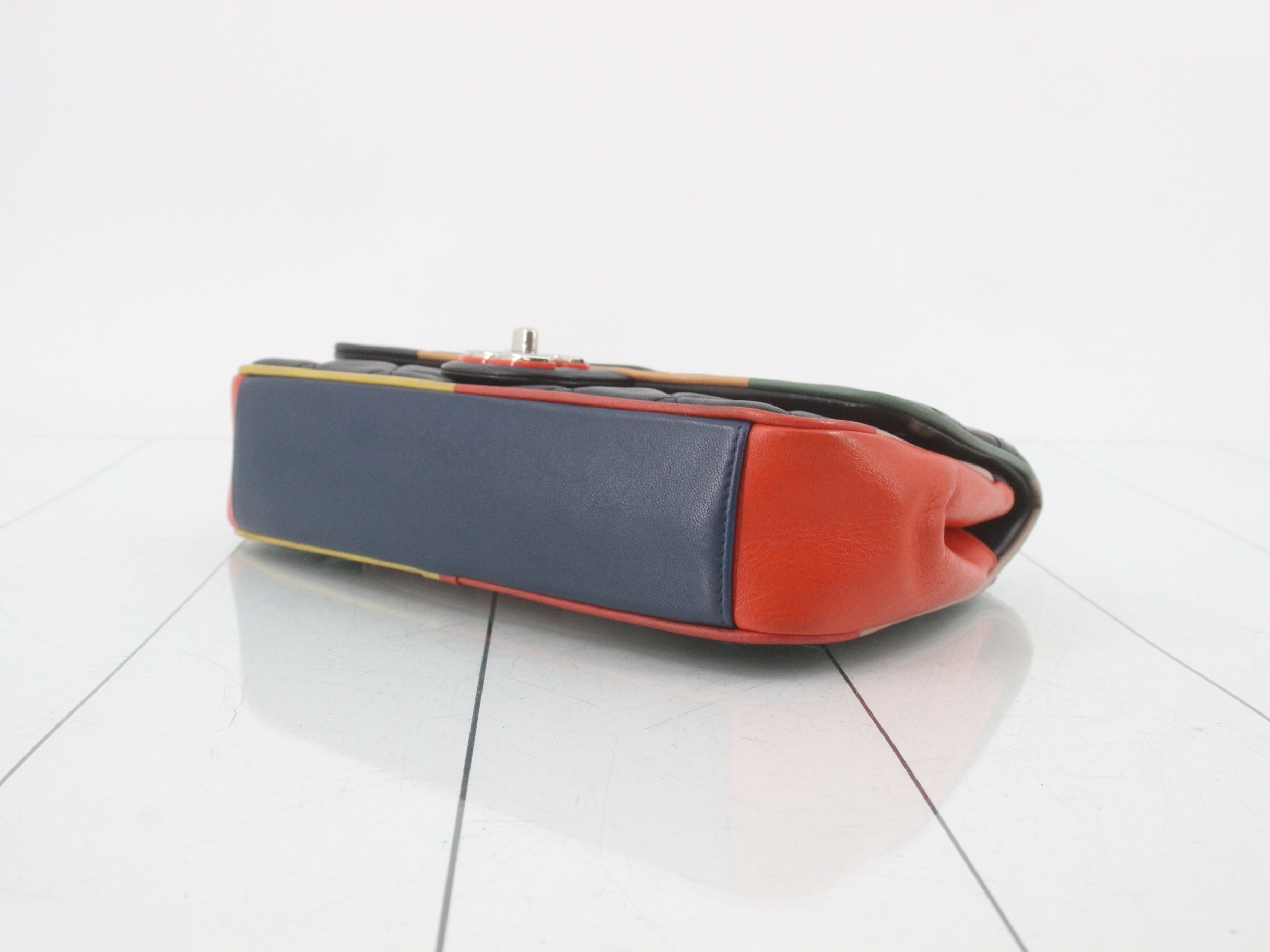 Matelassé (bag) - Shoulder bag — view 6
