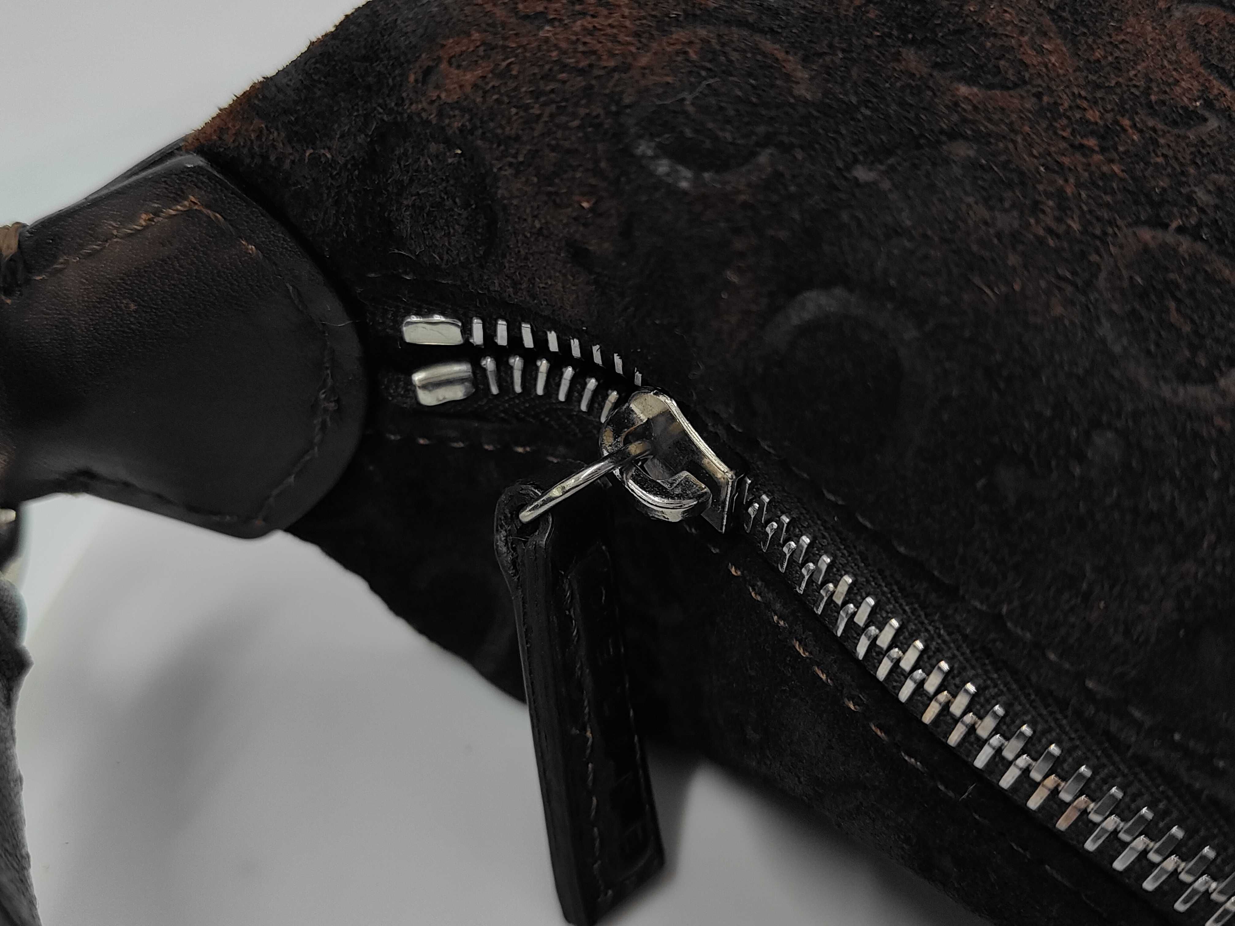 Accessory Pouch One-Shoulder Bag Accessory Pouch Suede Leather C Sulky Macadam Triomphe Shoulder Bag — view 8