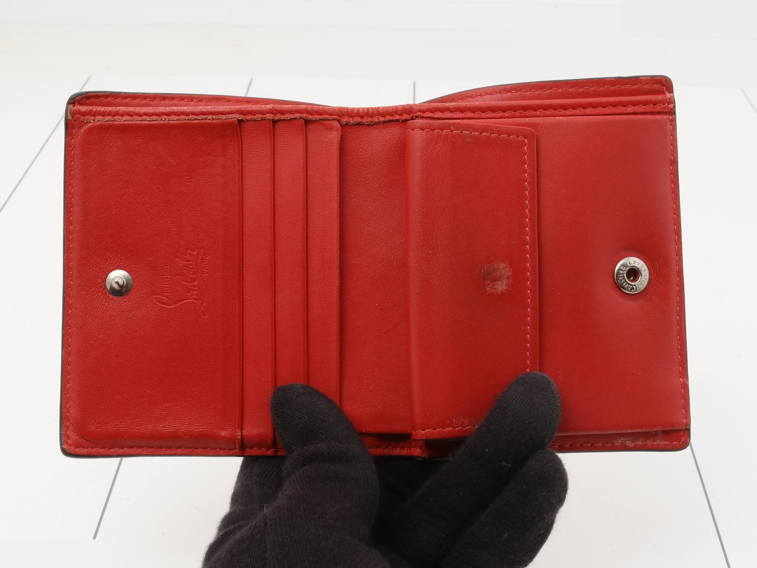 Other lines: Bags and Wallets — view 4