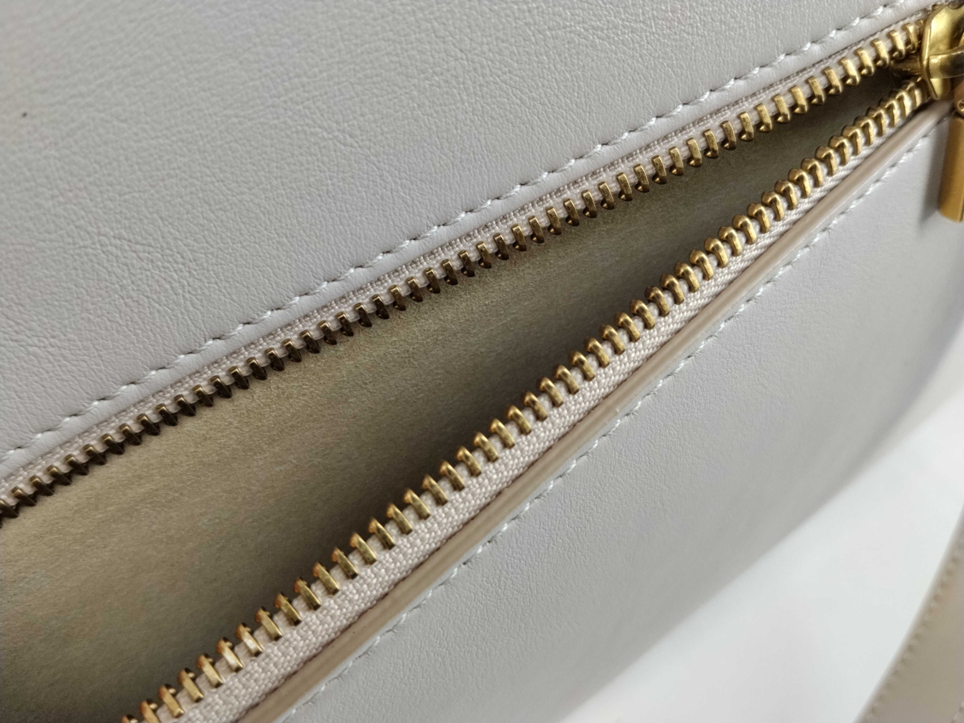 Phip Shoulder Bag Handbag — view 15