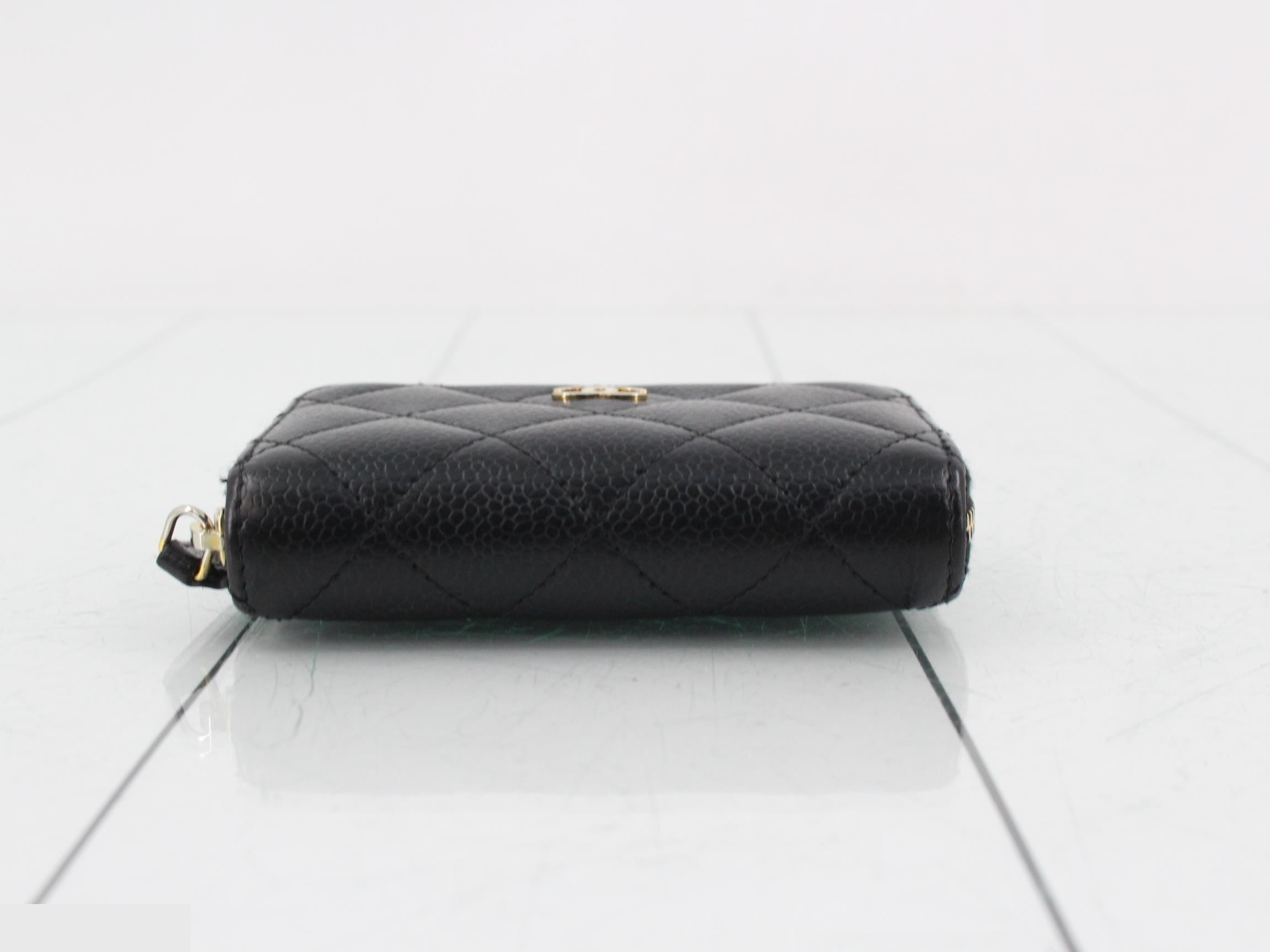 Matelassé (bag) and coin case, caviar leather, Coco mark, black — view 3