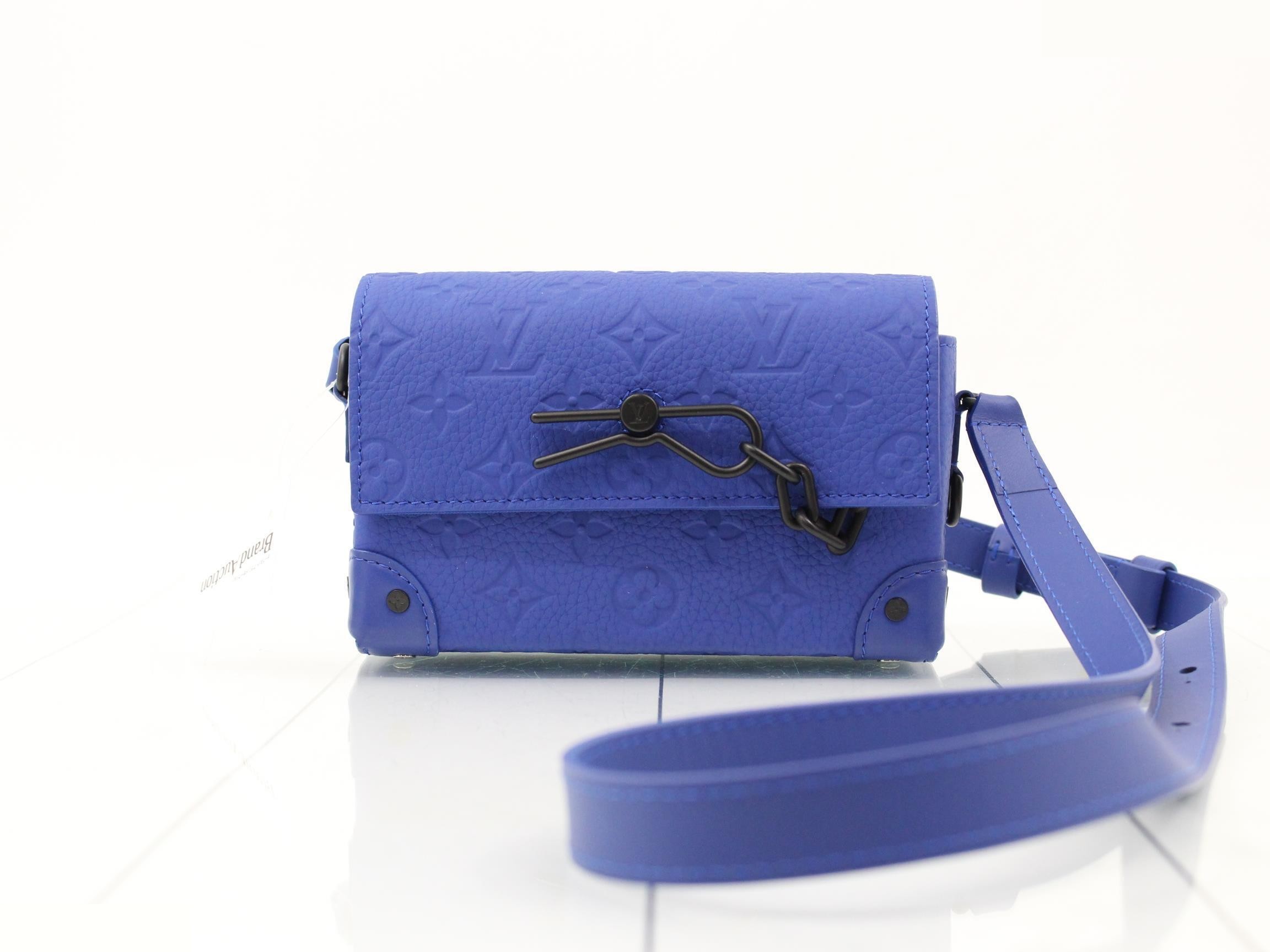Steamer Wearable Wallet, Monogram Taurillon, Blue