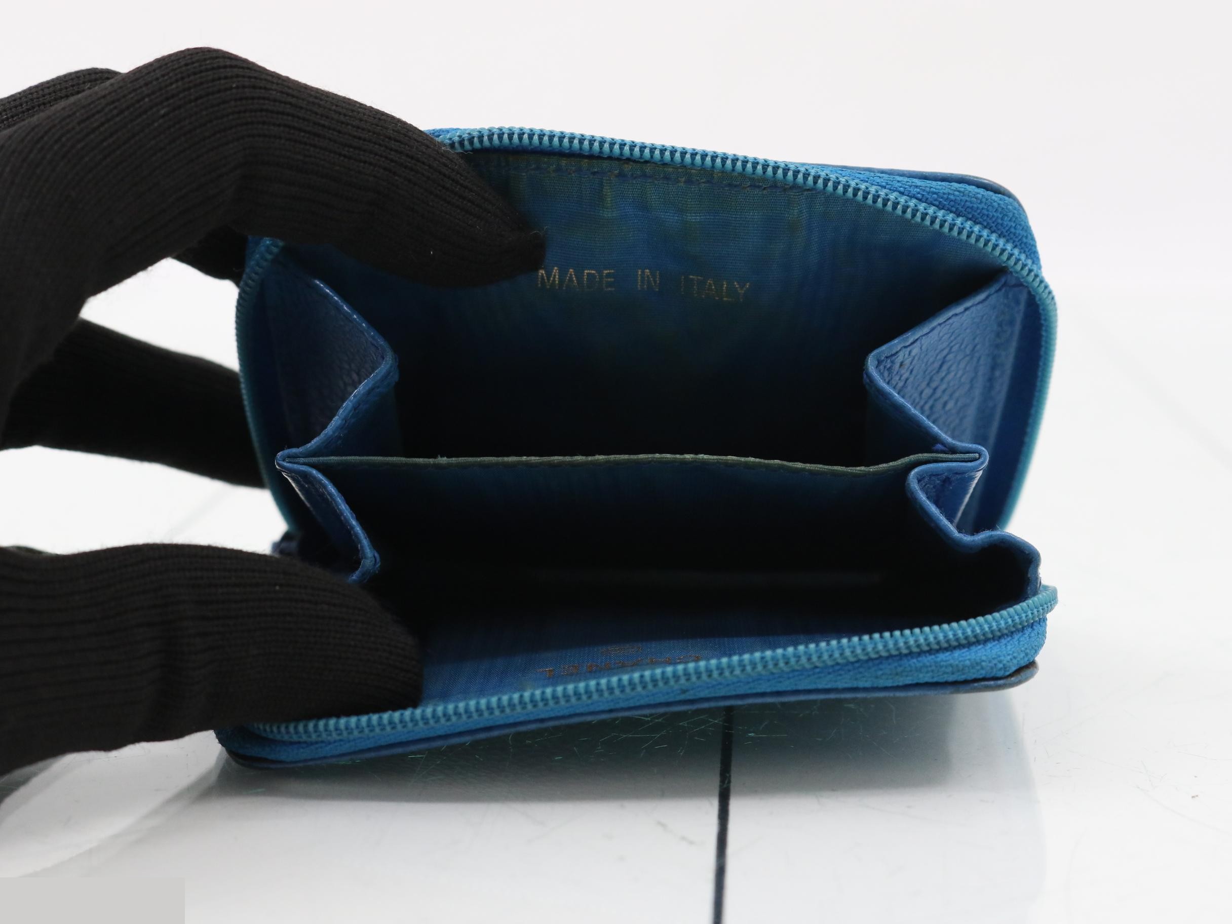 Caviar skin (bag) and coin case — view 4