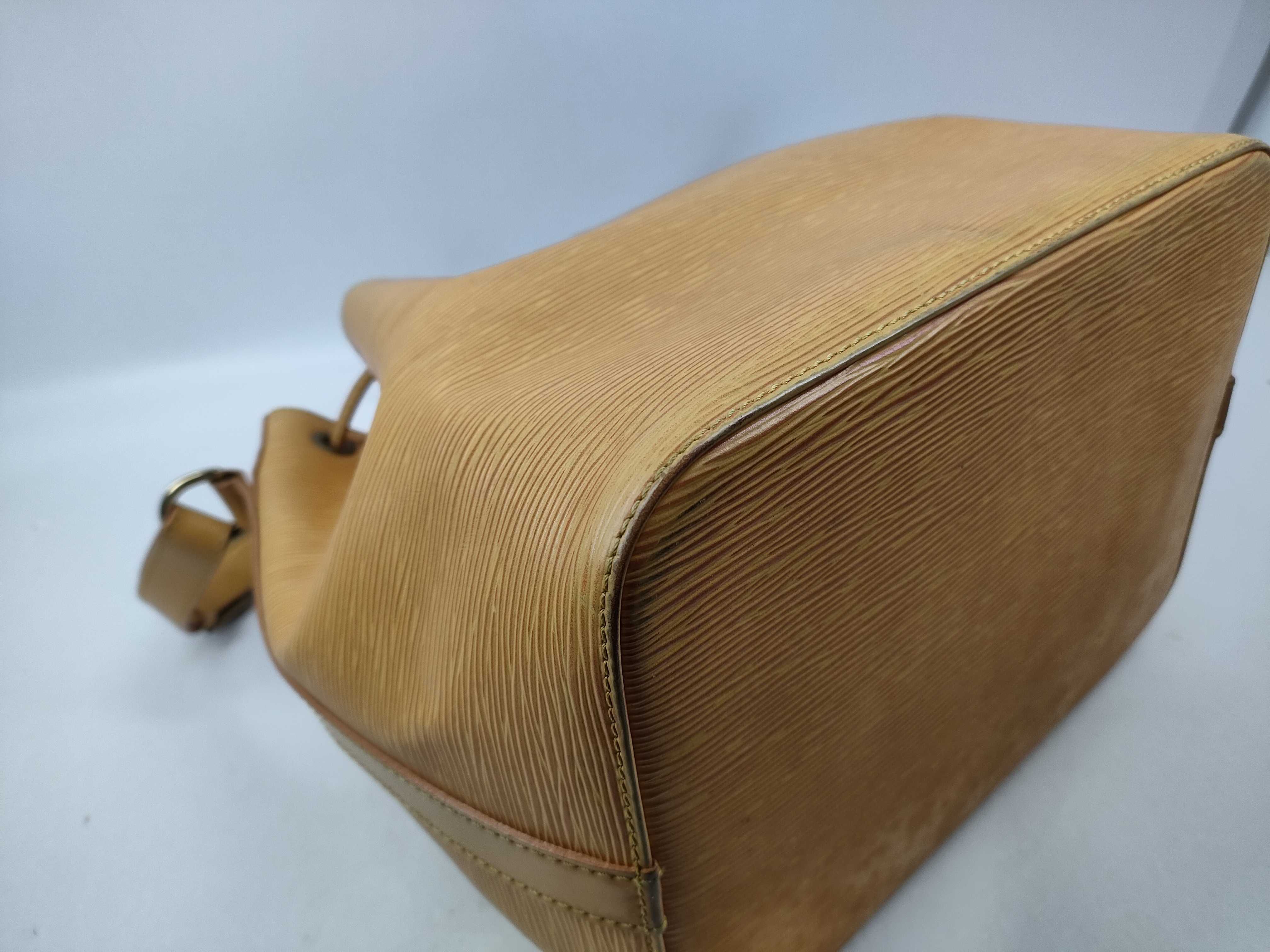 Epi Noé Shoulder Bag — view 4