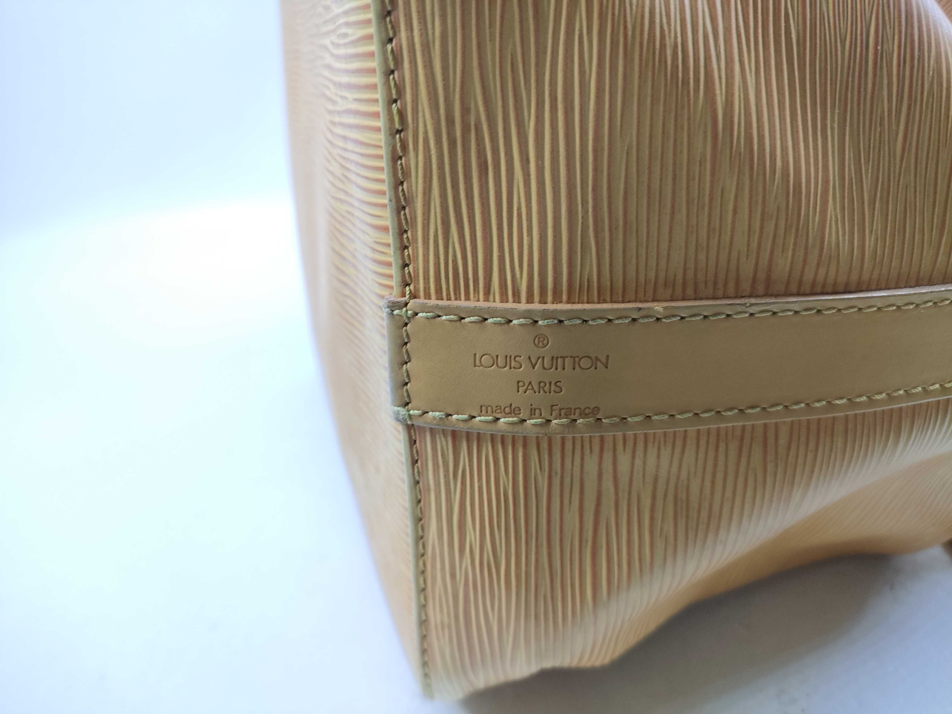 Epi Noé Shoulder Bag — view 8
