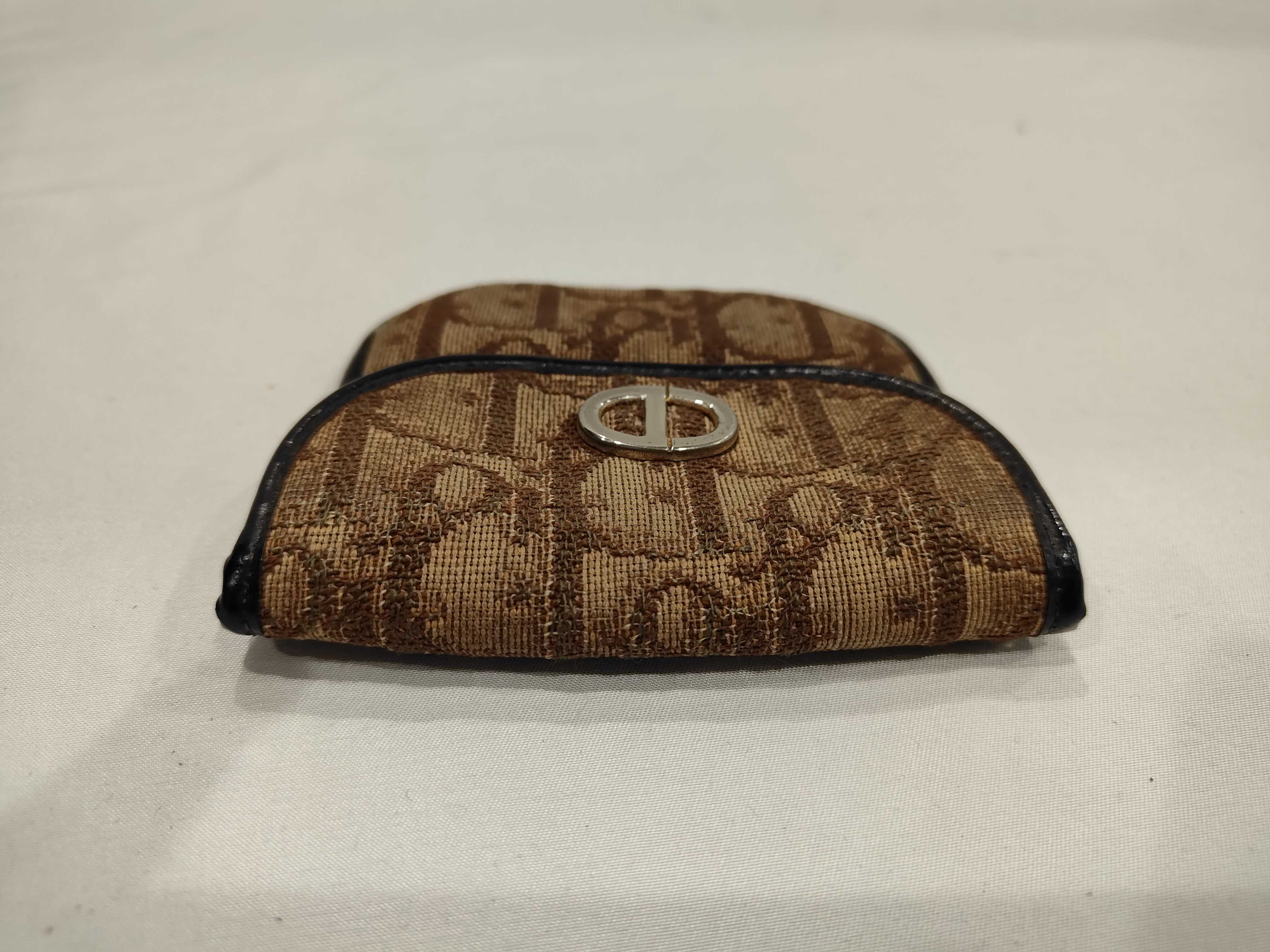 coin case — view 6