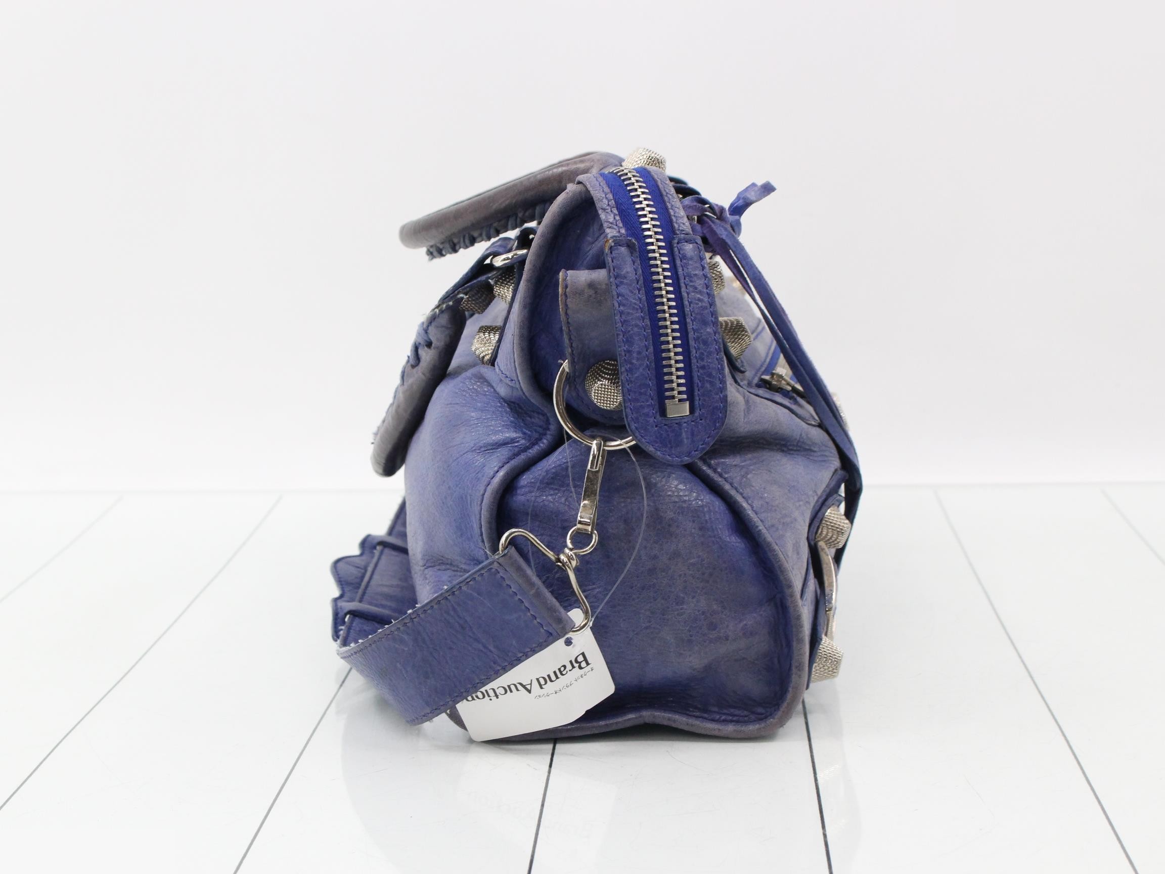 The City Giant Handbag, 2-Way Shoulder Bag — view 4