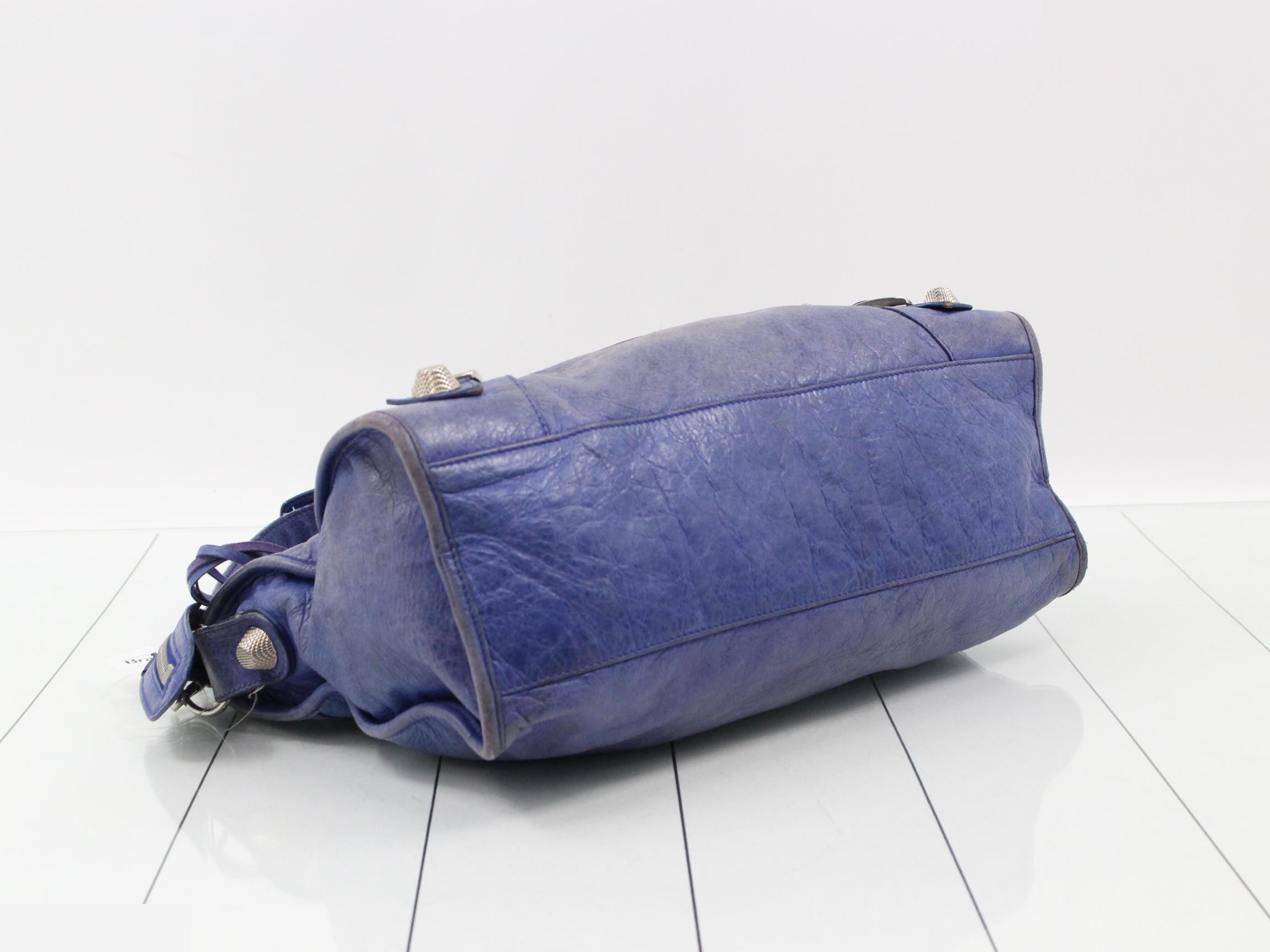 The City Giant Handbag, 2-Way Shoulder Bag — view 5