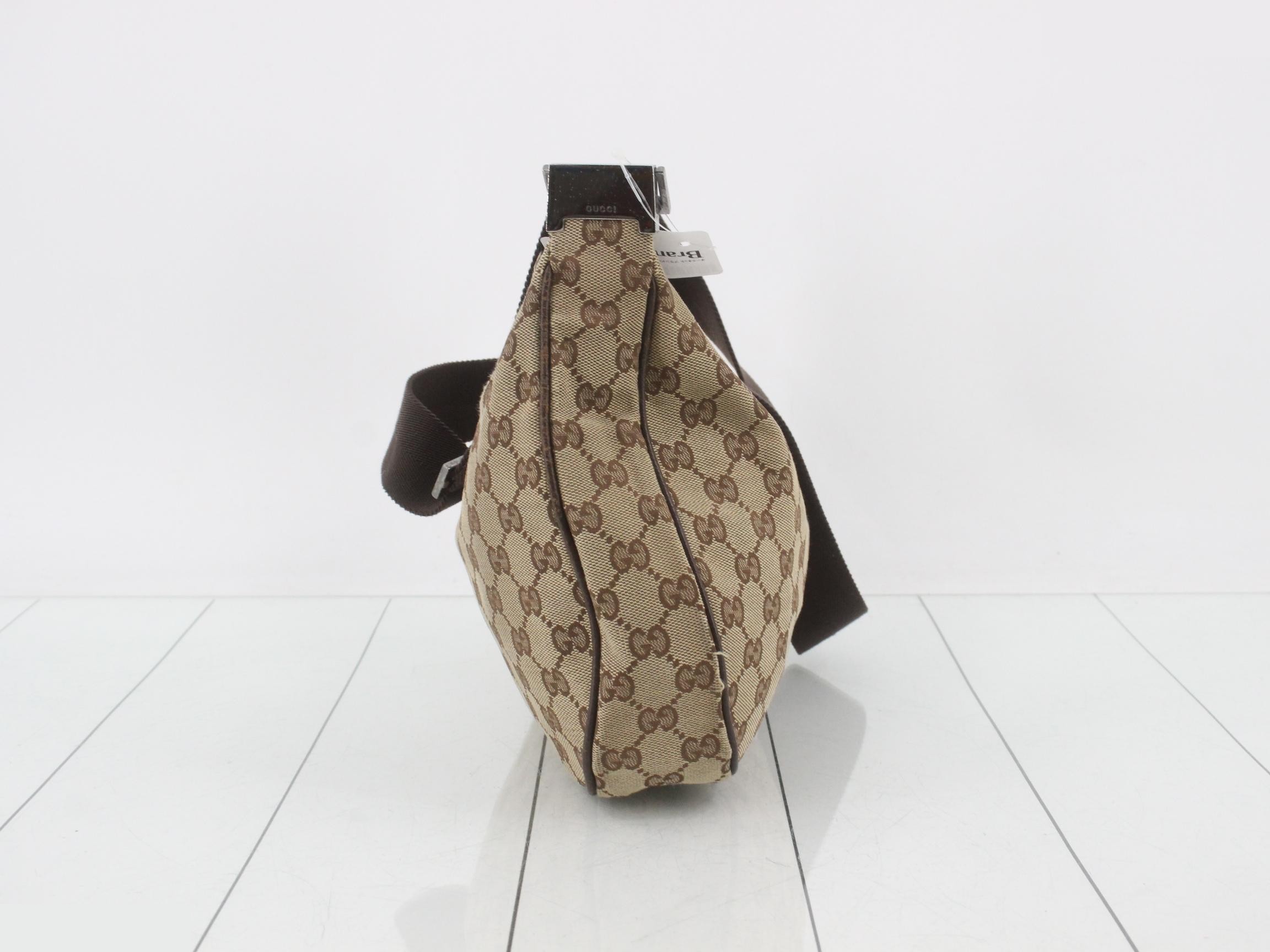 GG Canvas Shoulder Bag 122790 — view 4