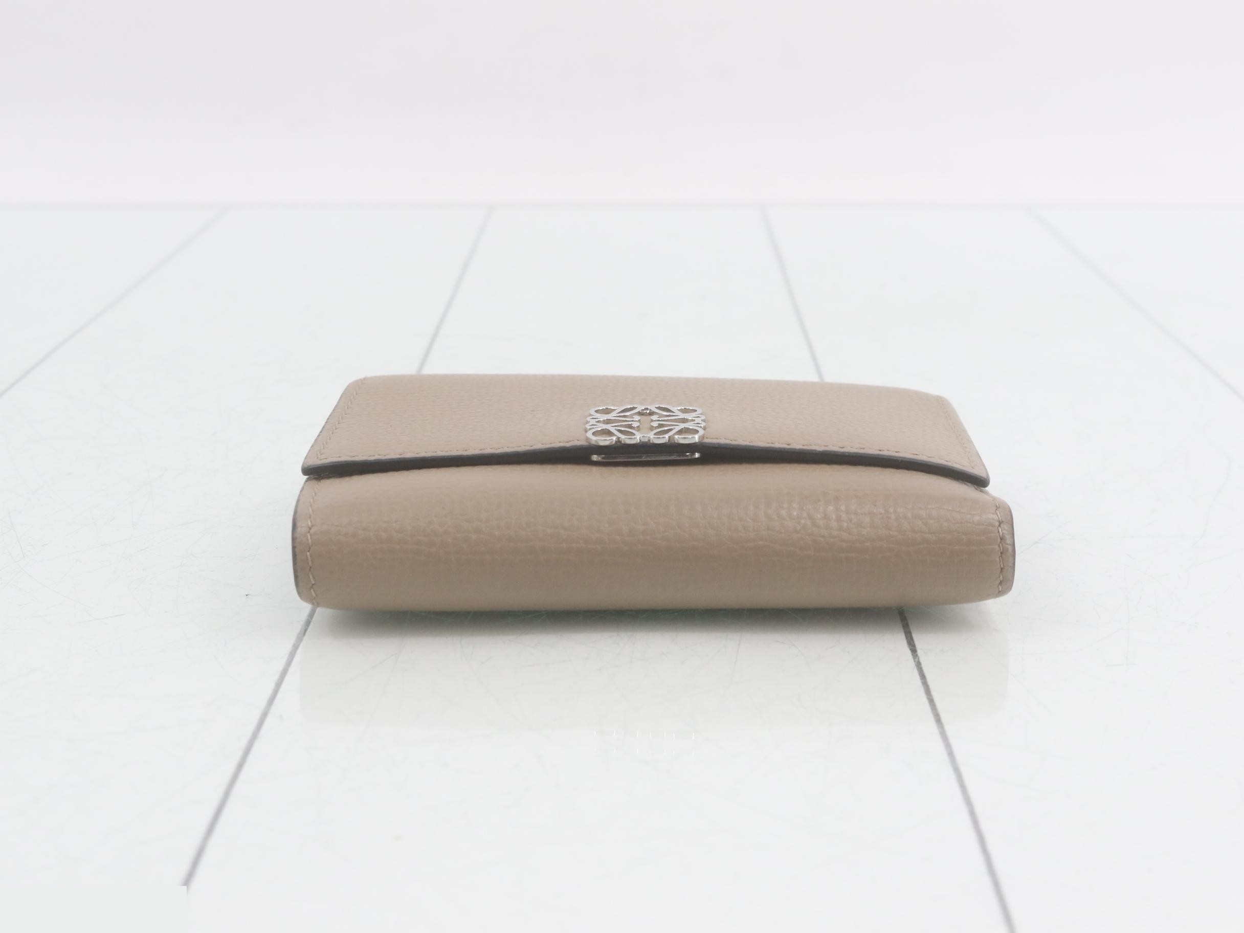 Anagram Small Vertical Wallet — view 3