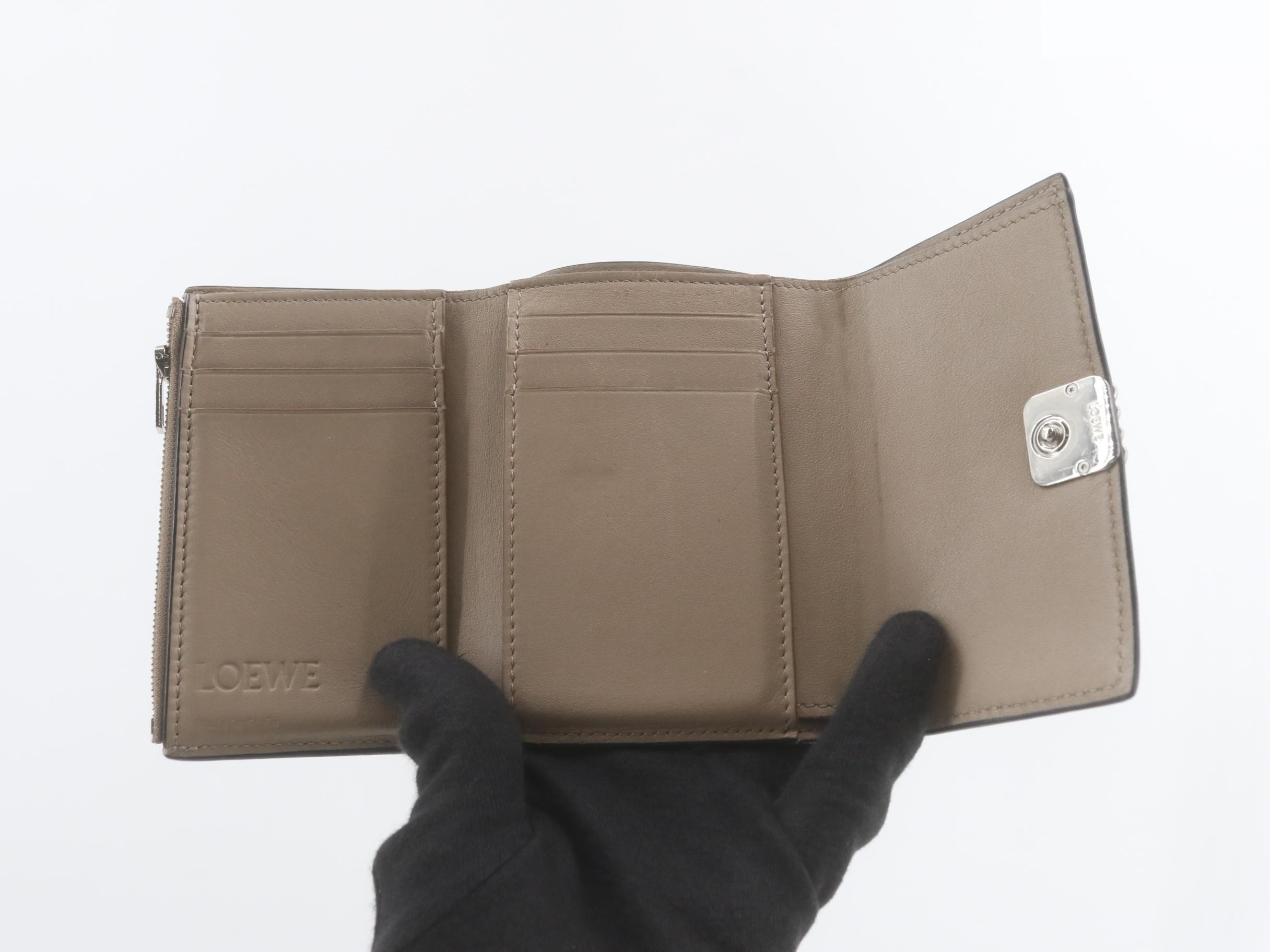 Anagram Small Vertical Wallet — view 4