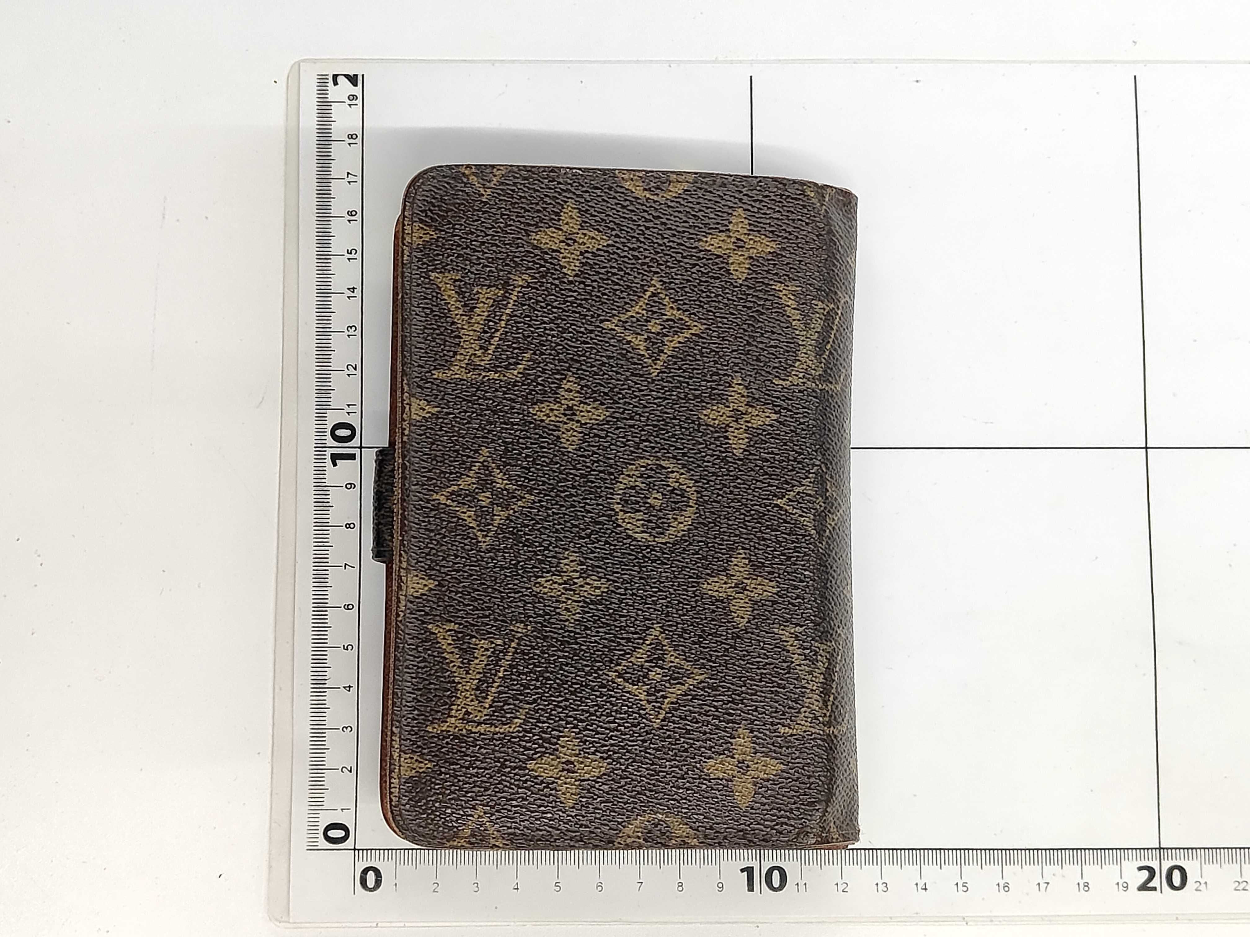 LV Louis Vuitton Epi Zippy Volette M61857 Wallet — view 2