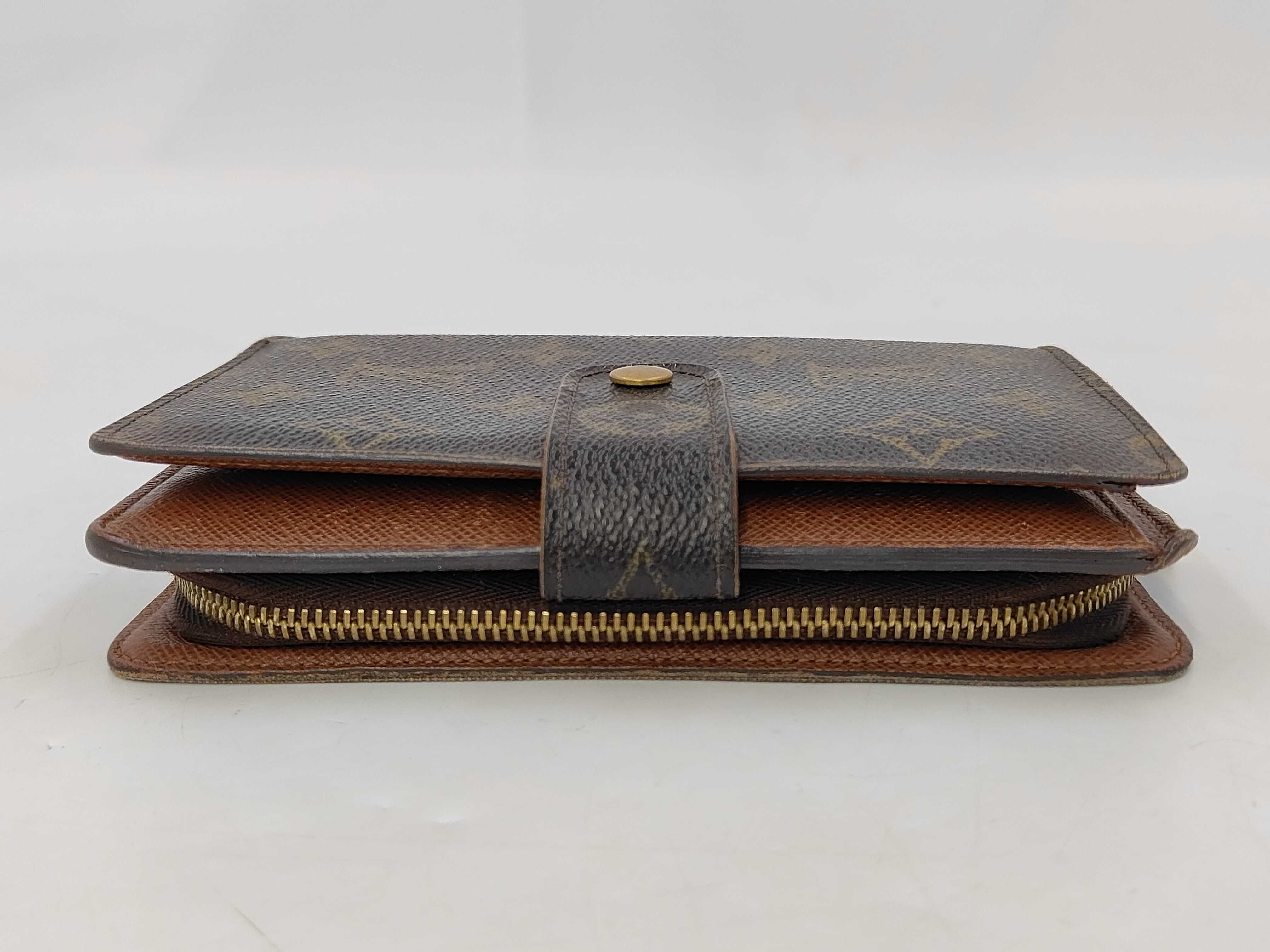 LV Louis Vuitton Epi Zippy Volette M61857 Wallet — view 5