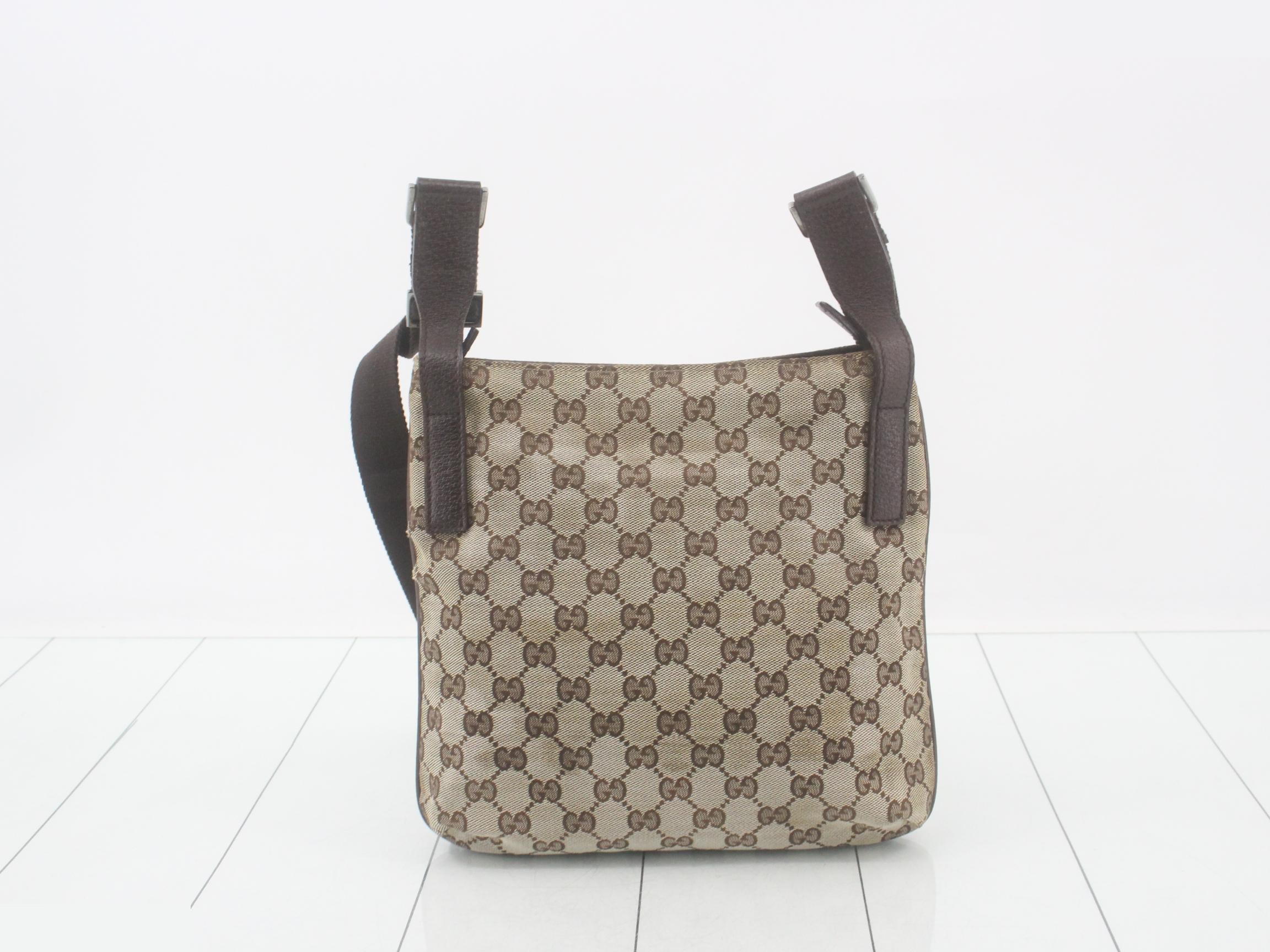 GG Canvas Shoulder Bag — view 2