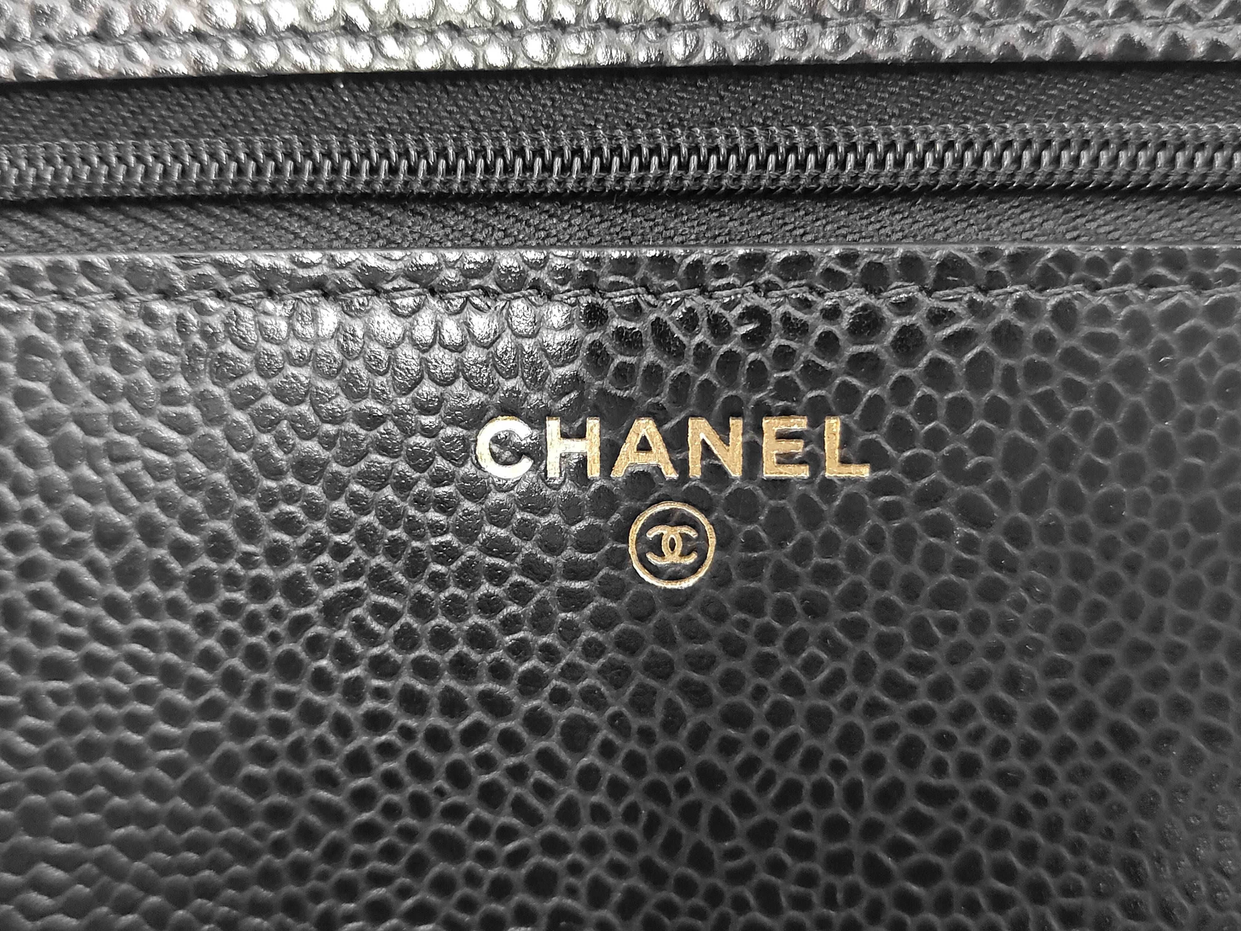 WOC Chain Bag Shoulder Bag — view 11
