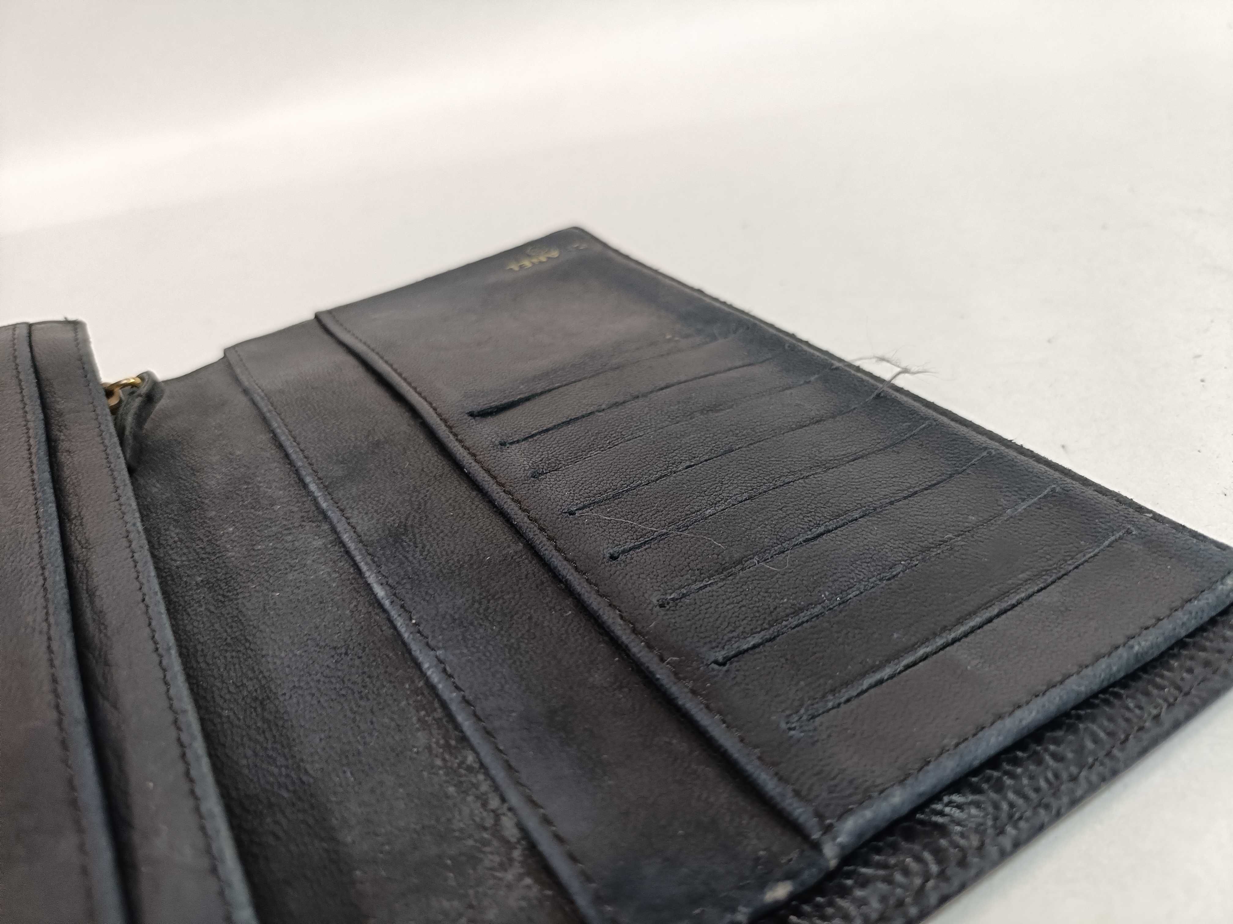 Caviar Skin Coco Folding Long Wallet — view 15