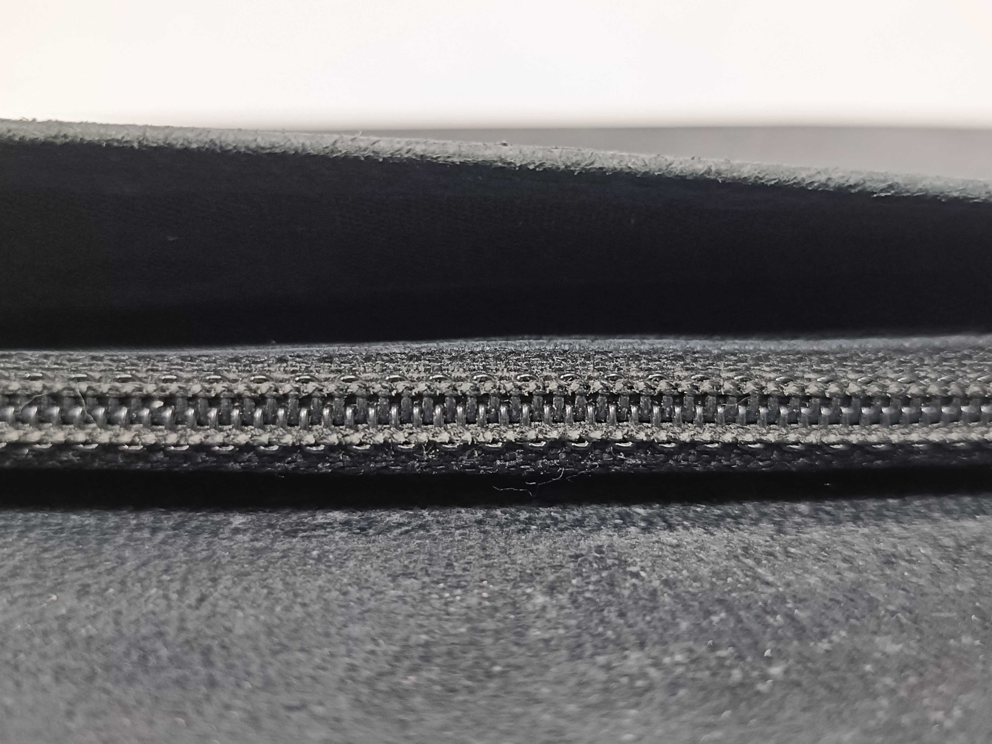 Caviar Skin Coco Folding Long Wallet — view 9
