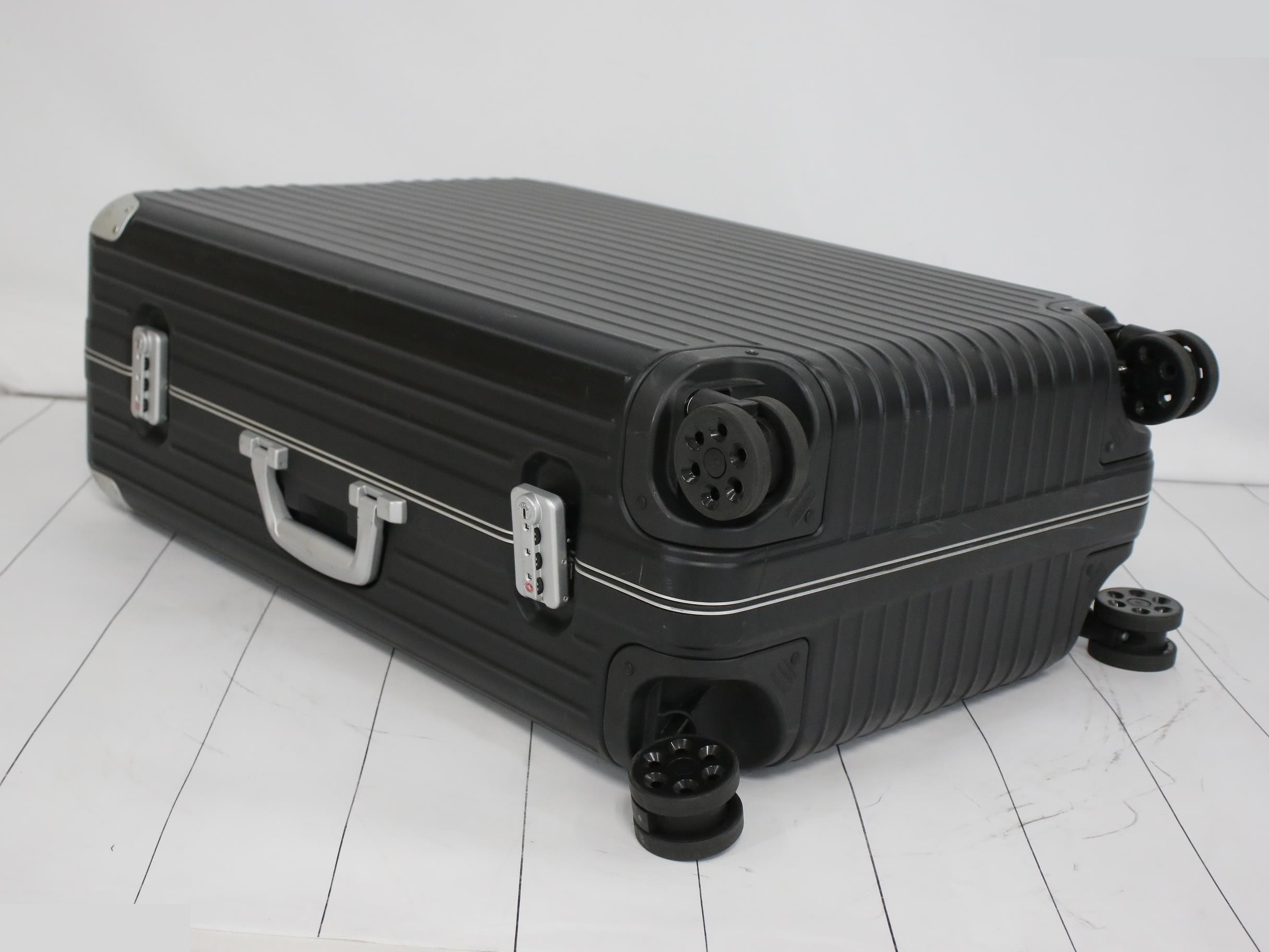 Hybrid Check-in L Carry-on Suitcase, Black/Silver — view 5