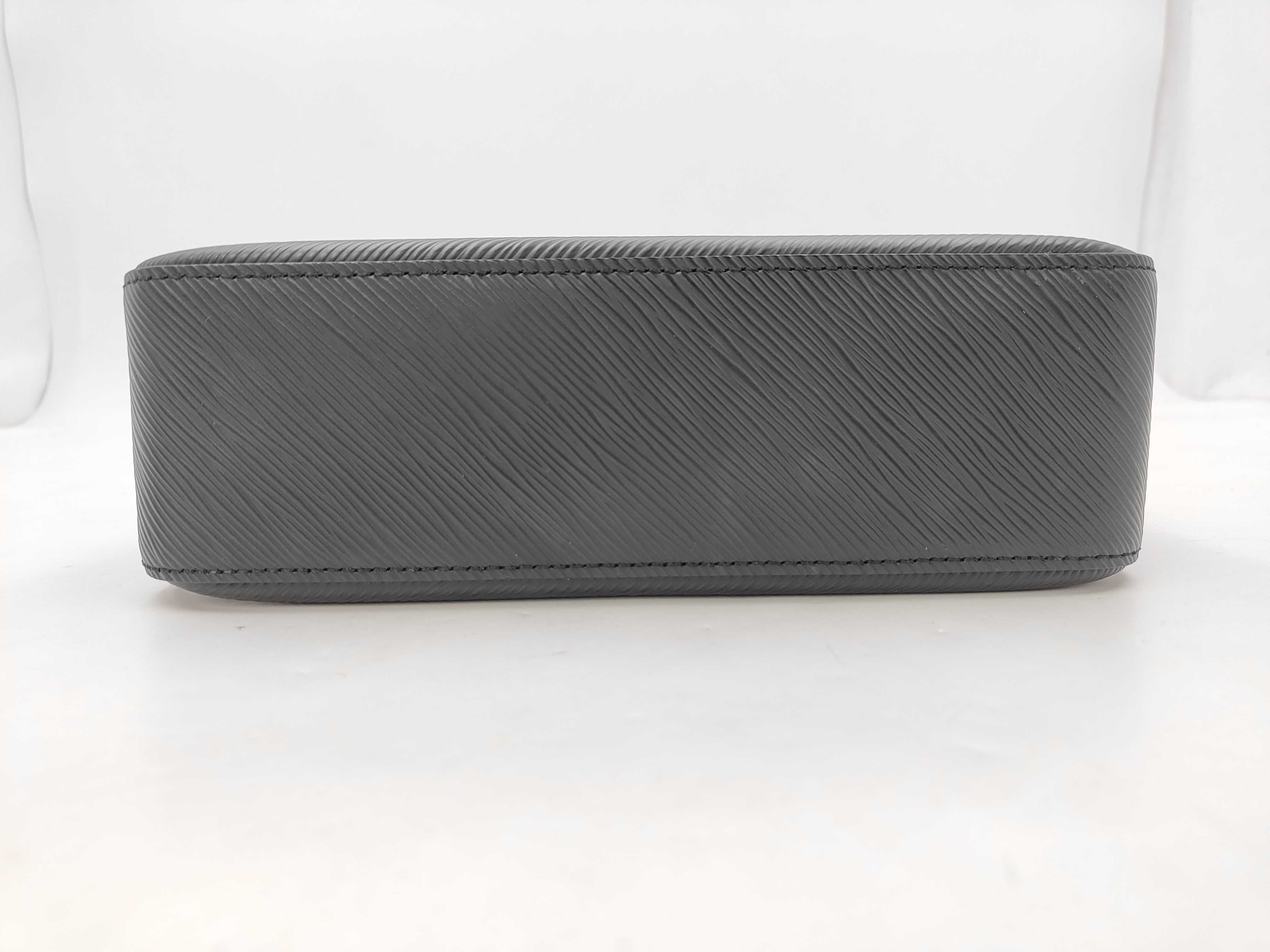 Epi Marelle M80689 Black Shoulder Bag (RFID detected) — view 6
