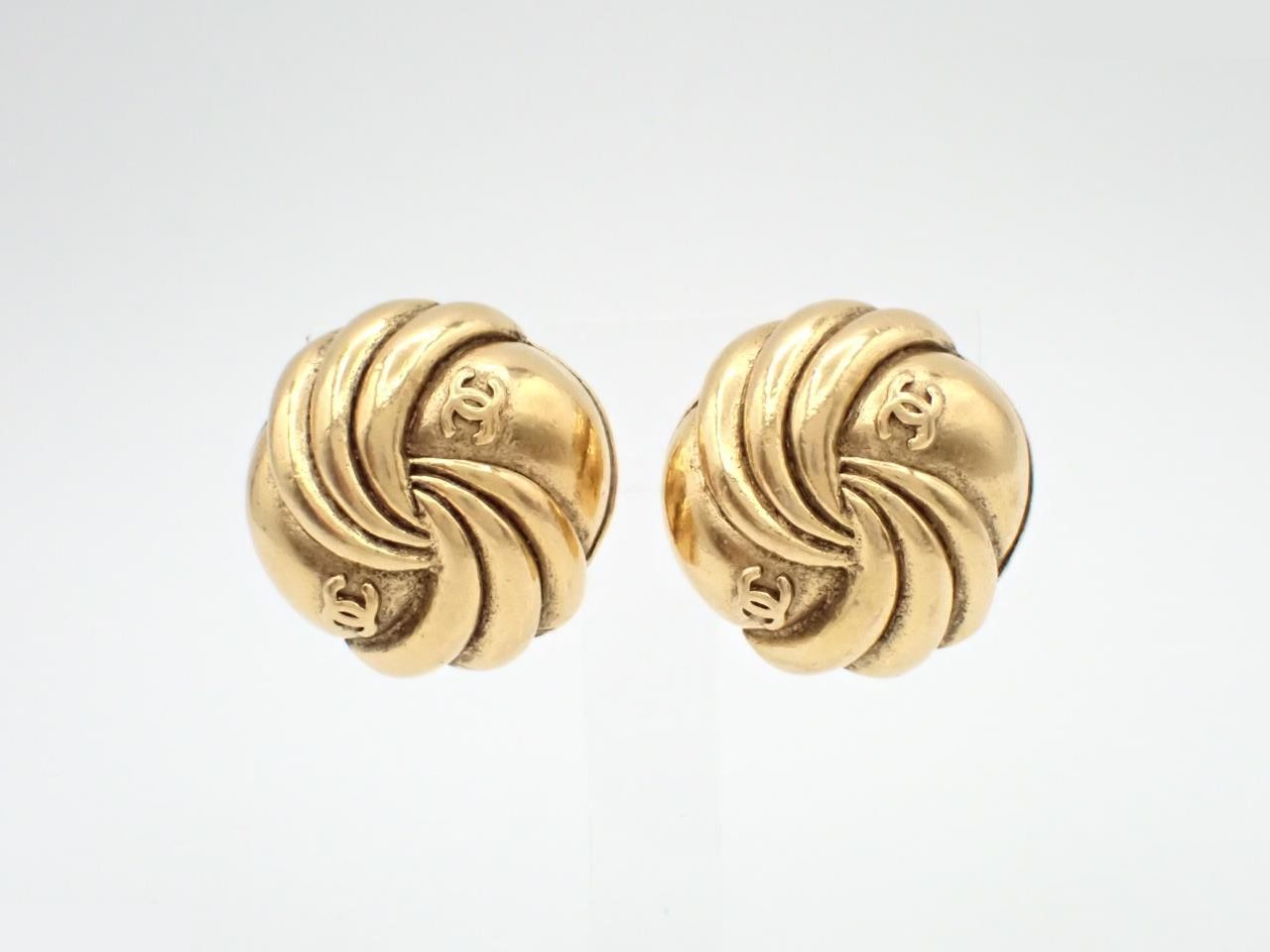 Coco Mark Gold Earrings 2 3