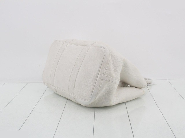 Garden Party Leather M Stamp Silver Hardware White — view 6