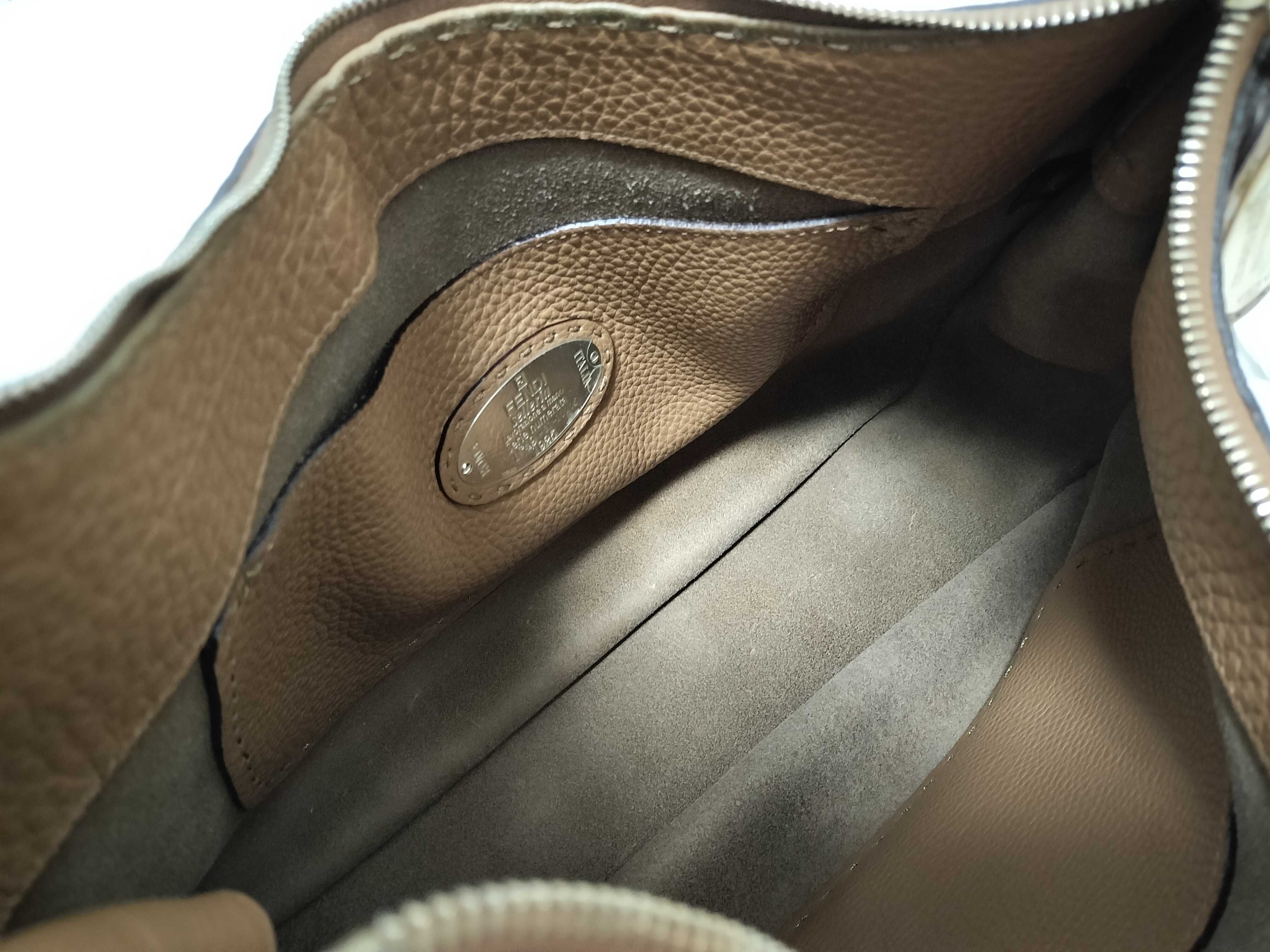 One-Shoulder Selleria Shoulder Bag — view 10