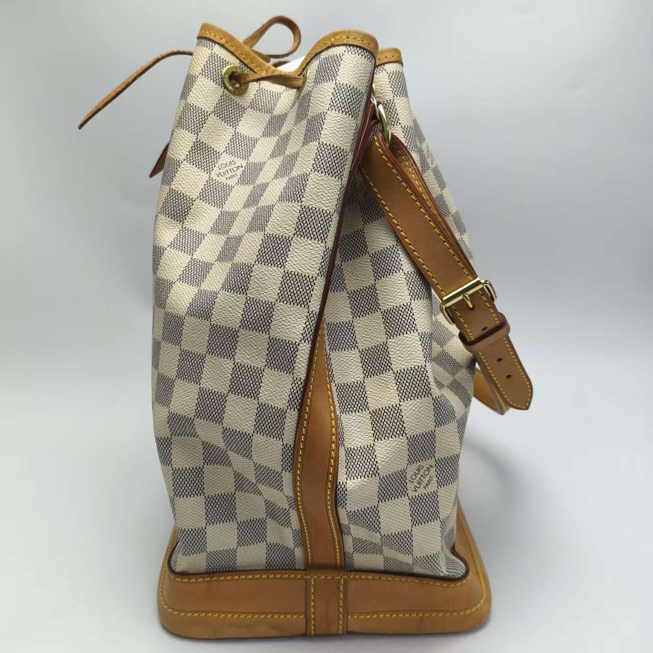 【*Shipped from: China*】LOUIS VUITTON Noe BB PU Shoulder Bag — view 3