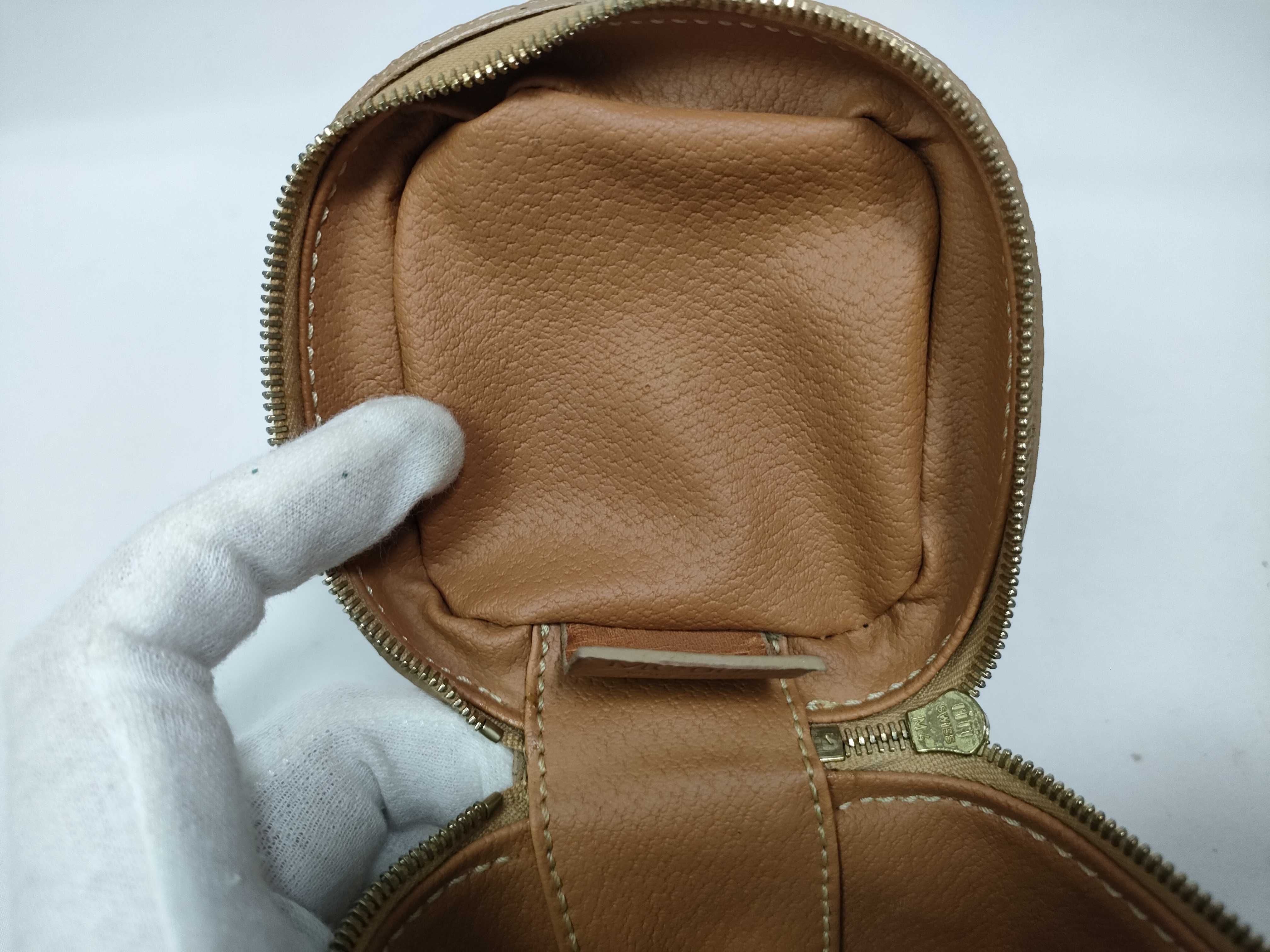 Pouch — view 12