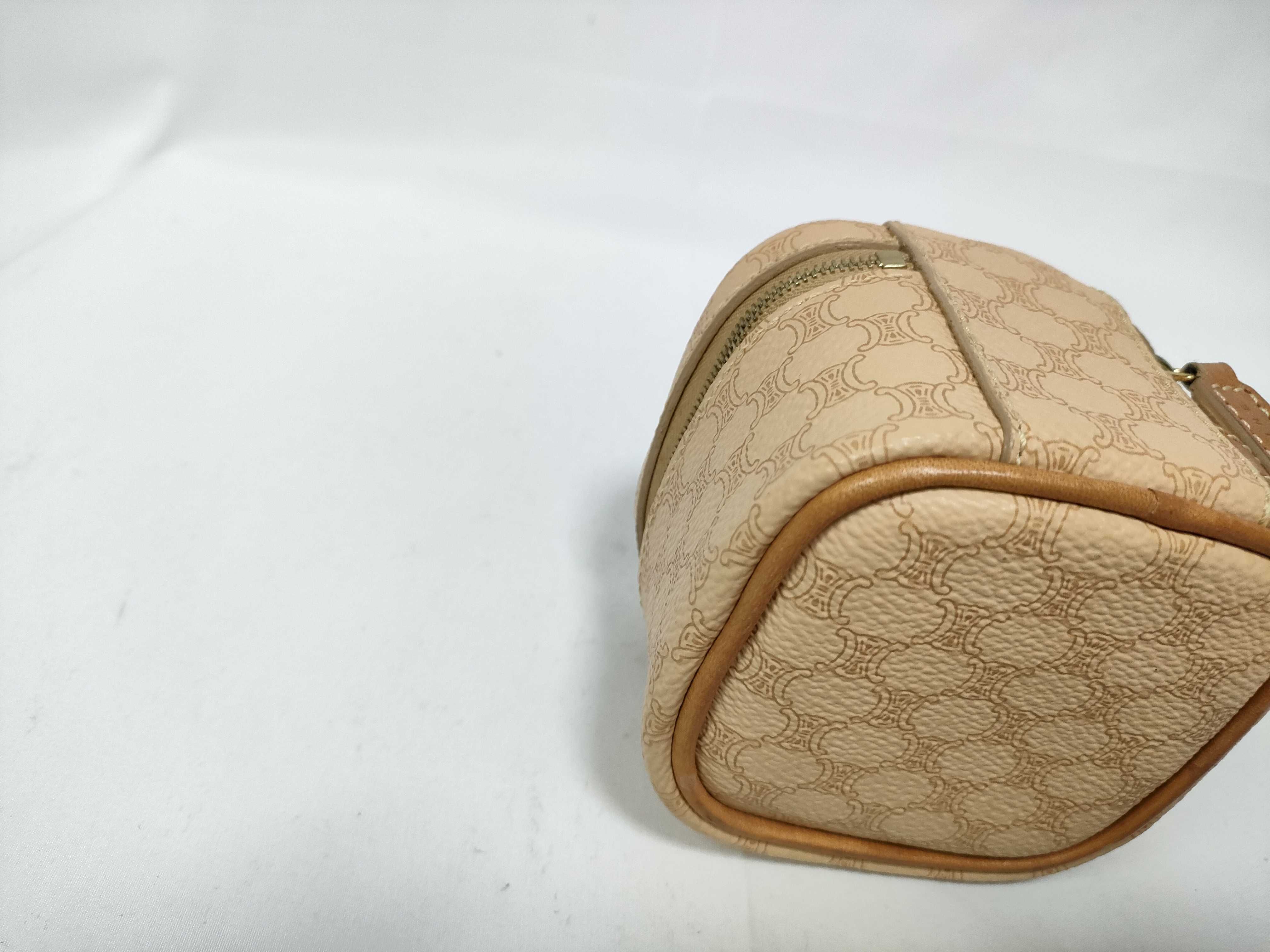 Pouch — view 4