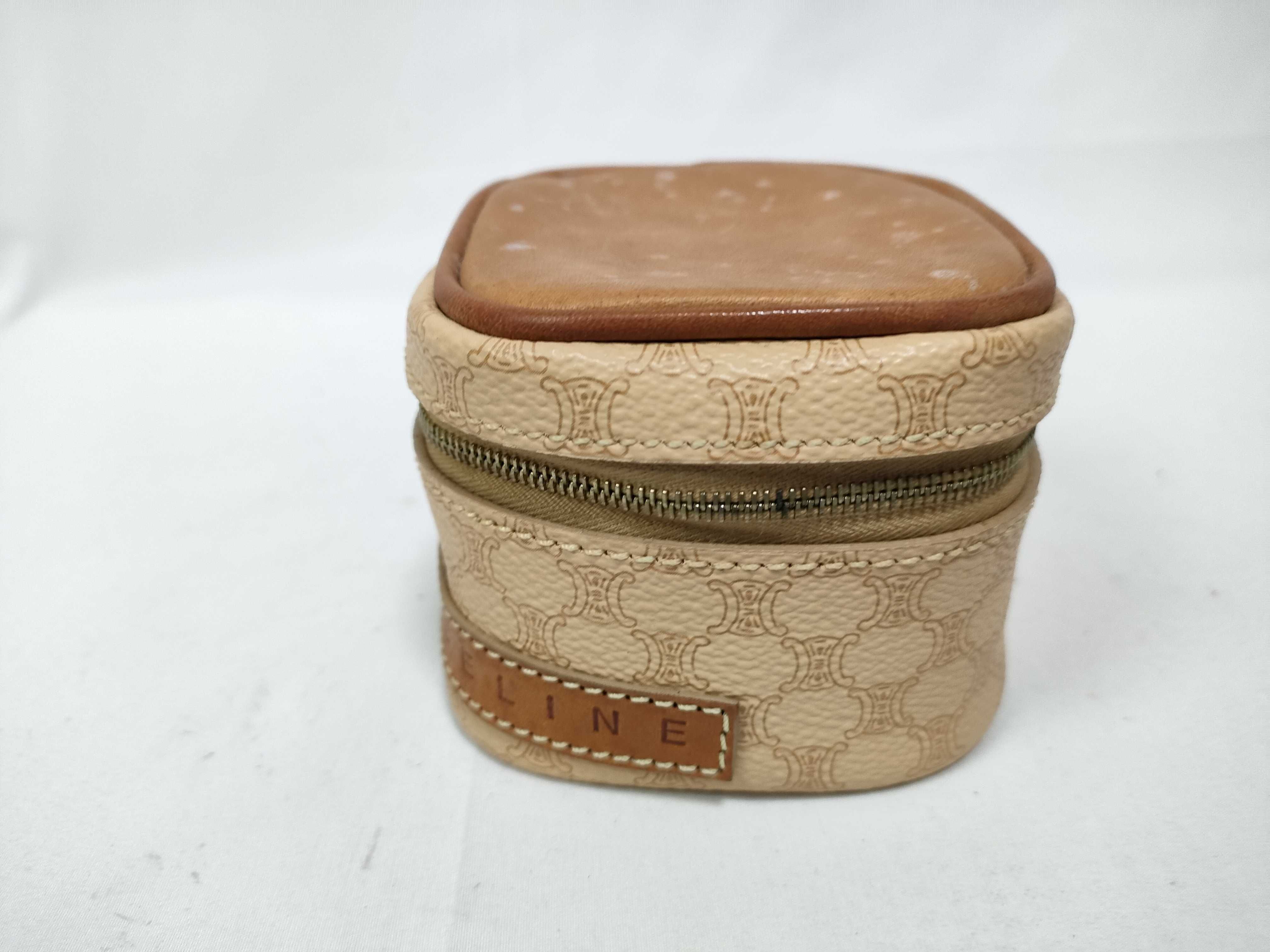 Pouch — view 8