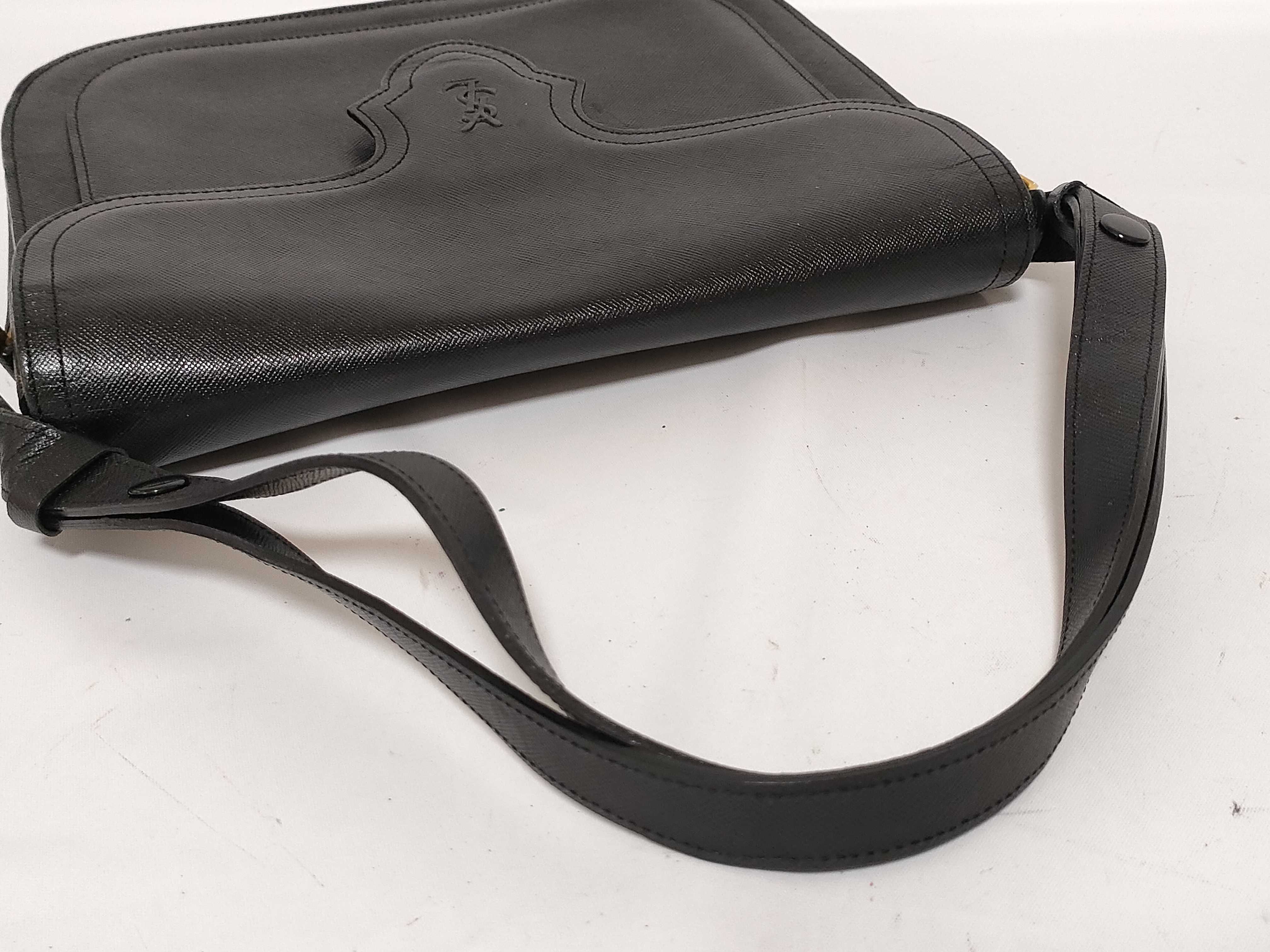 shoulder bag, YSL logo, black shoulder bag. — view 3
