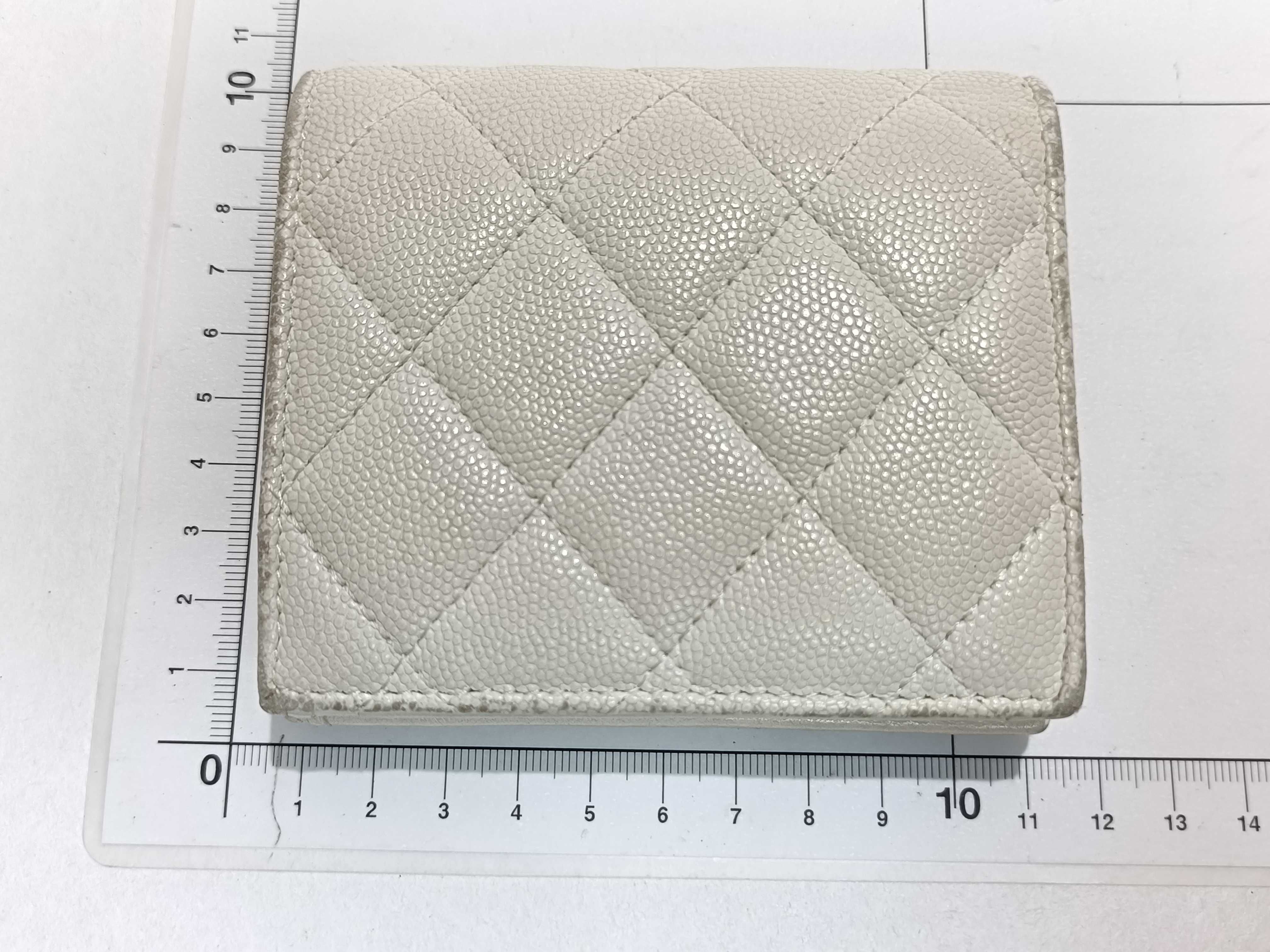 Caviar Skin Coco Mark Color Stone Caviar Skin Leather Bijou Wallet — view 2