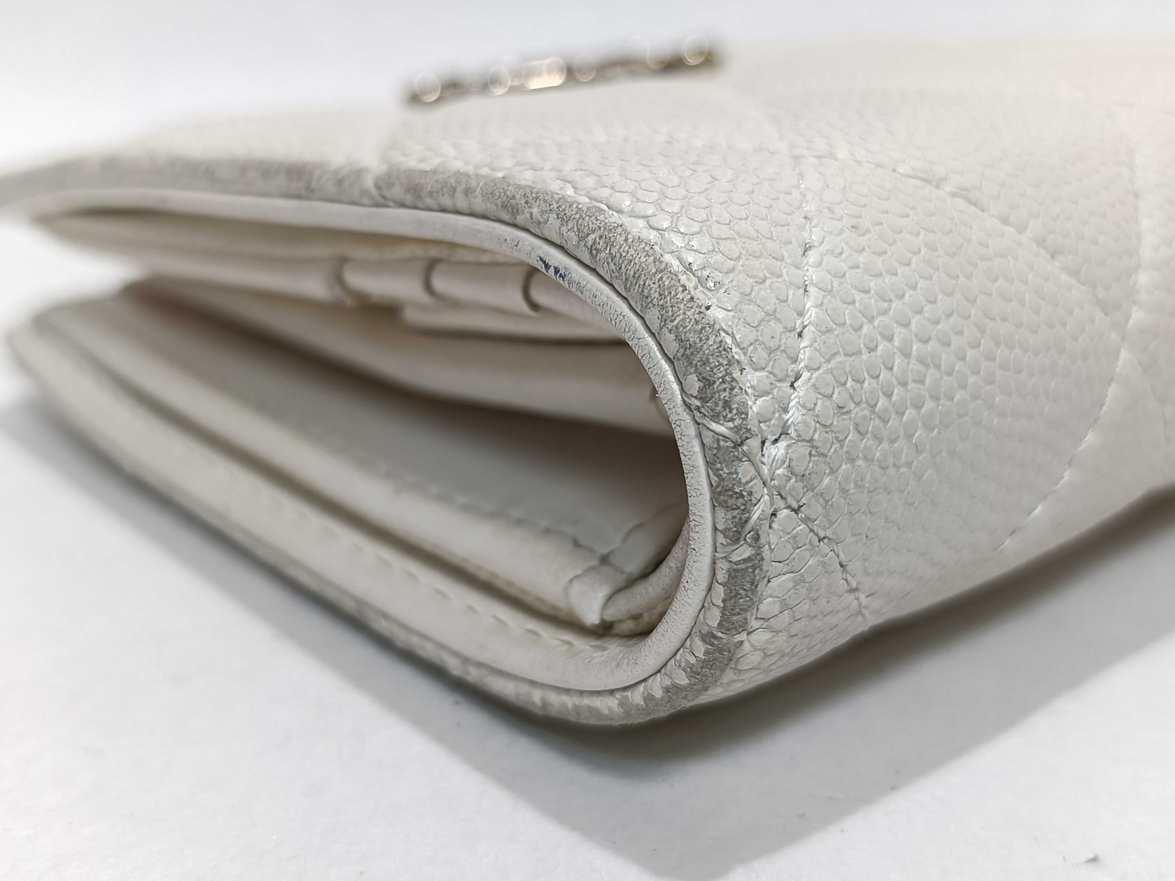 Caviar Skin Coco Mark Color Stone Caviar Skin Leather Bijou Wallet — view 5