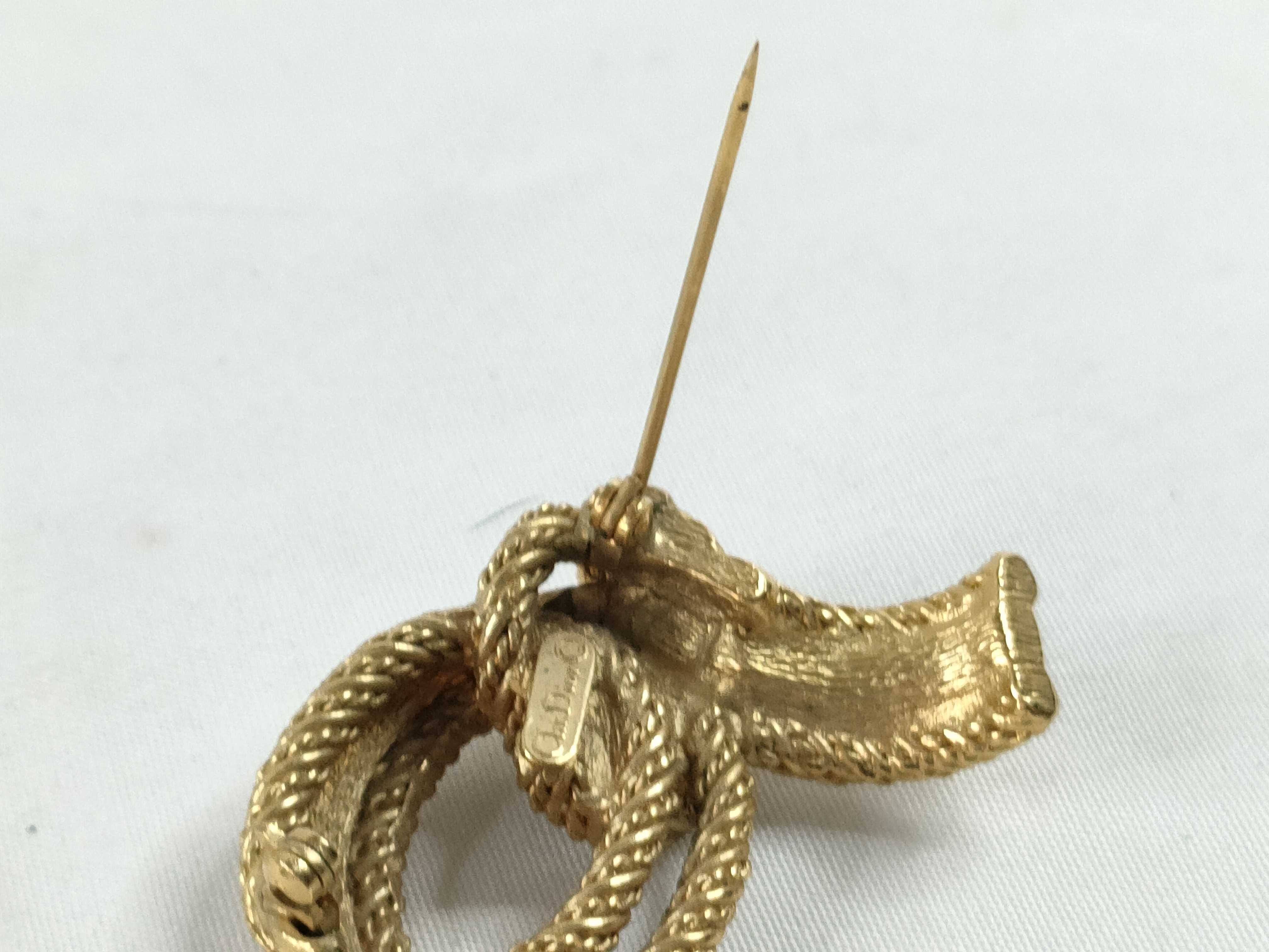 Vintage Rope Ribbon Rhinestone Gold Brooch — view 8