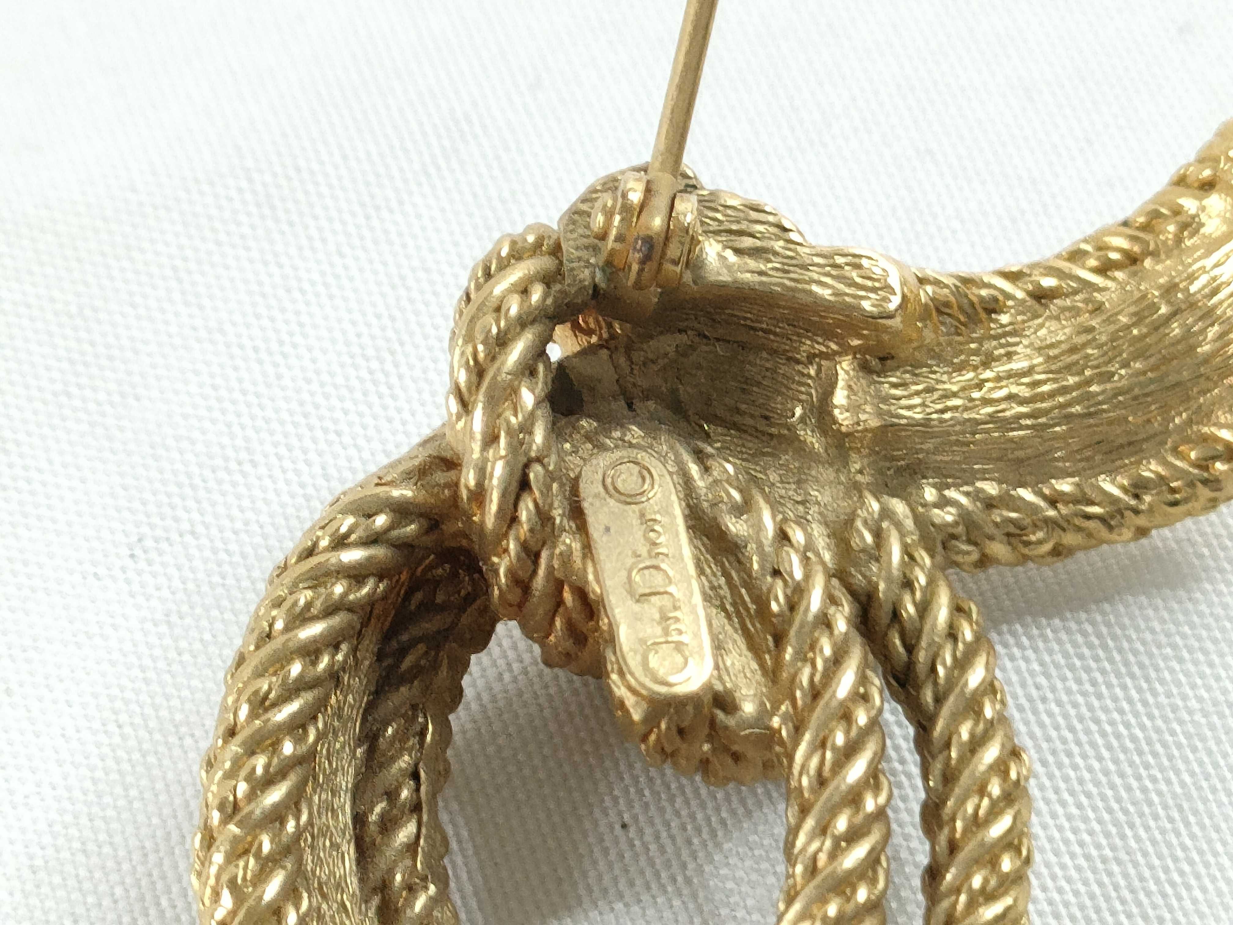 Vintage Rope Ribbon Rhinestone Gold Brooch — view 10