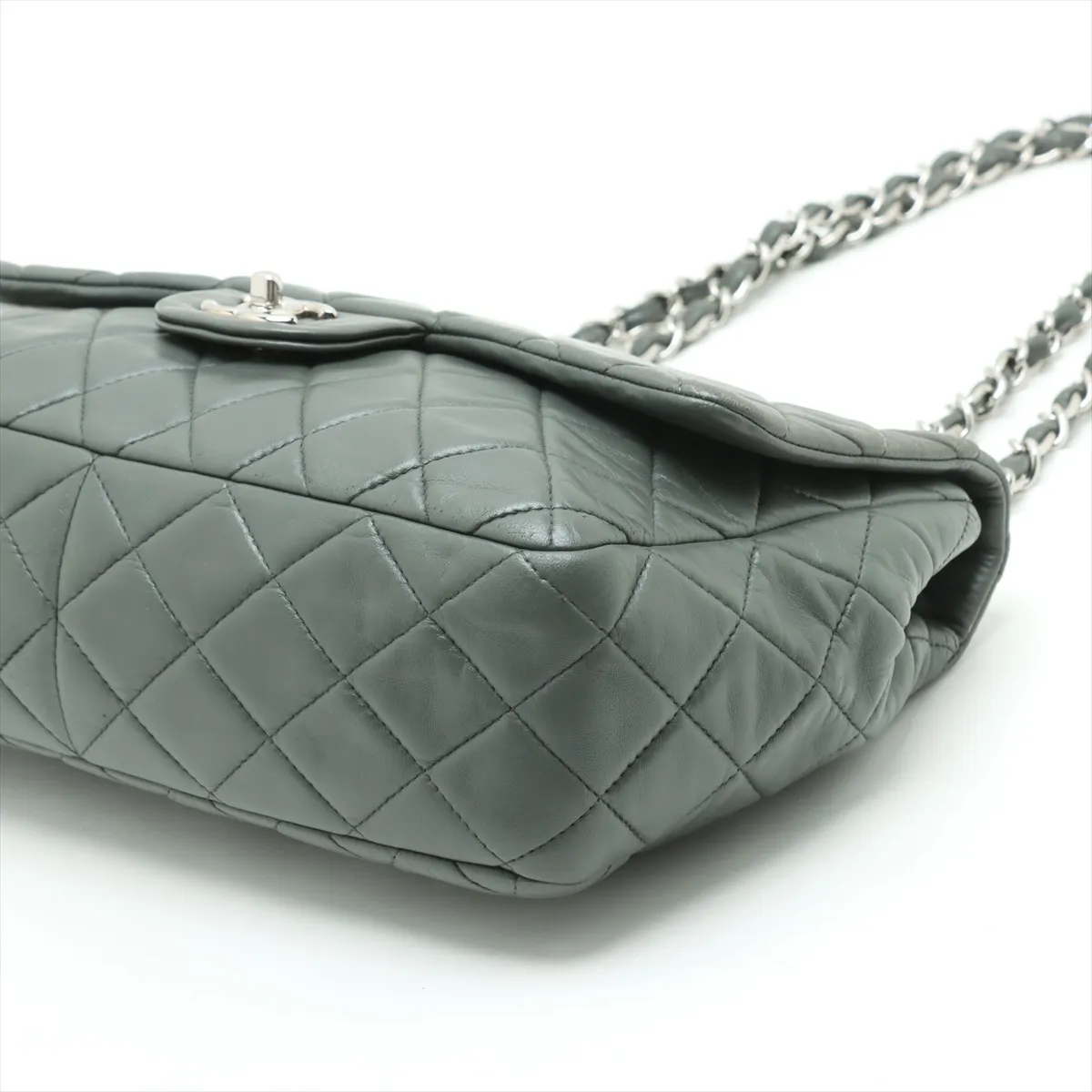 Deca Matelasse 30 Large Lambskin Single Flap Double Chain Bag Gray Silver Hardware 12379706 No. 12 No Zipper Pull A28600 — view 3