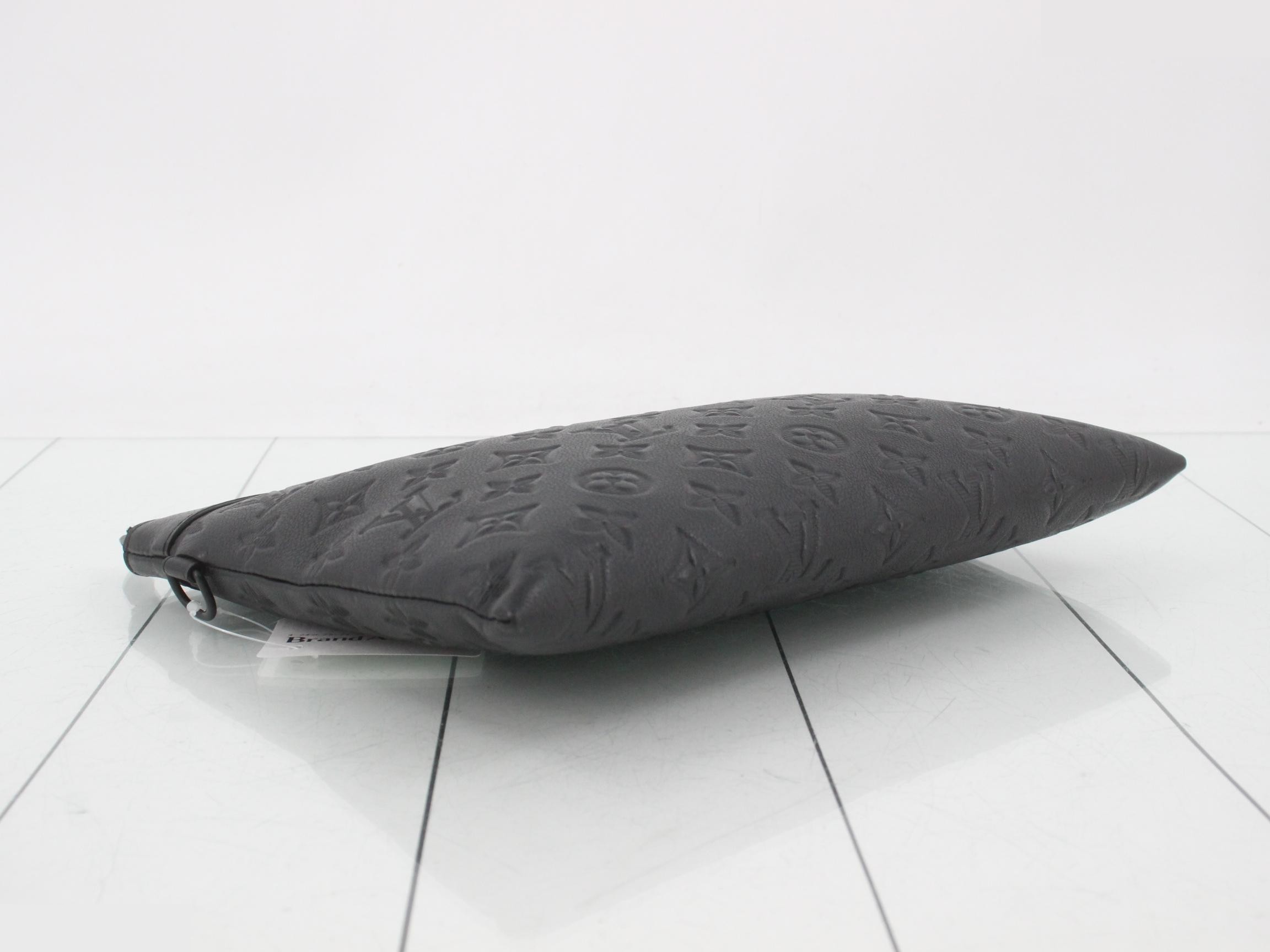 Shadow Pochette To Go, List Price ¥184,800 — view 5