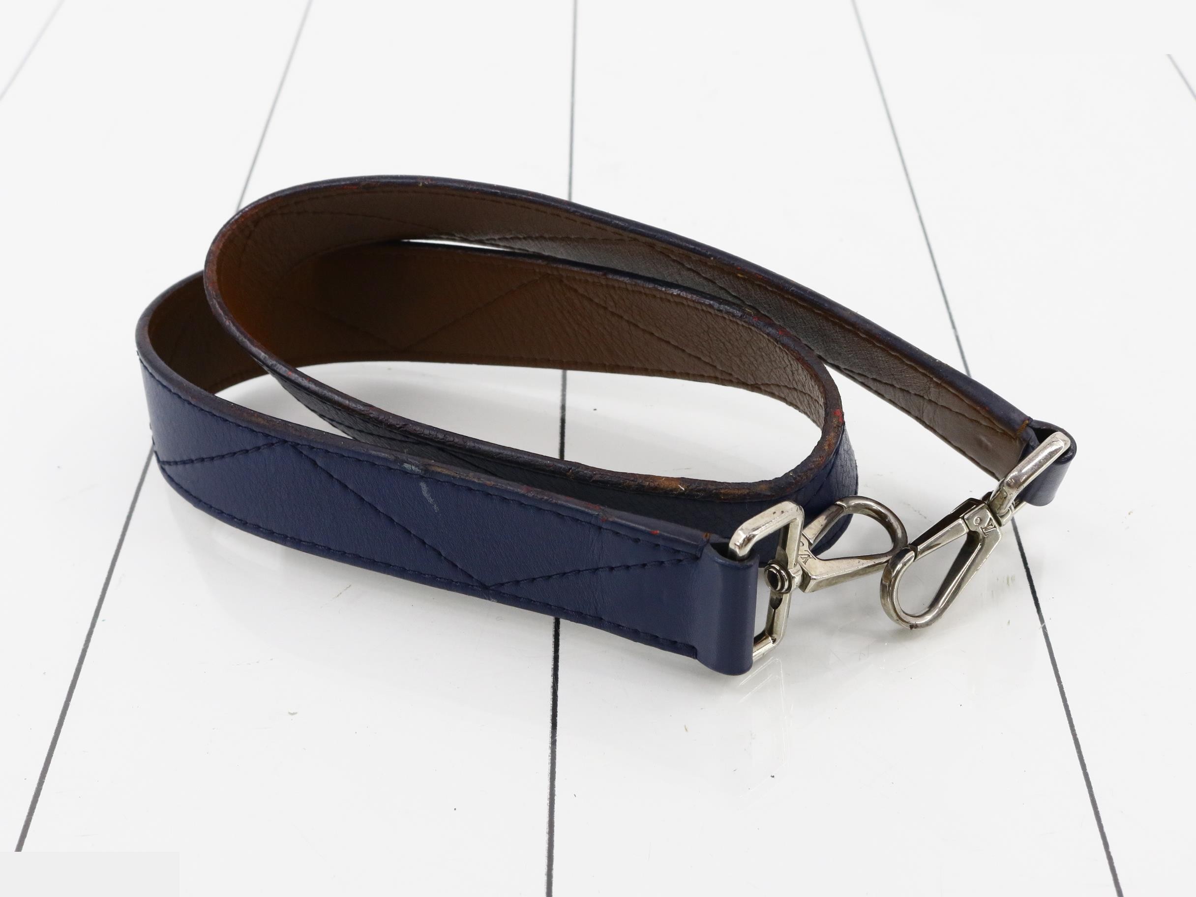 Very One-Handle Bag, Ruby — view 7
