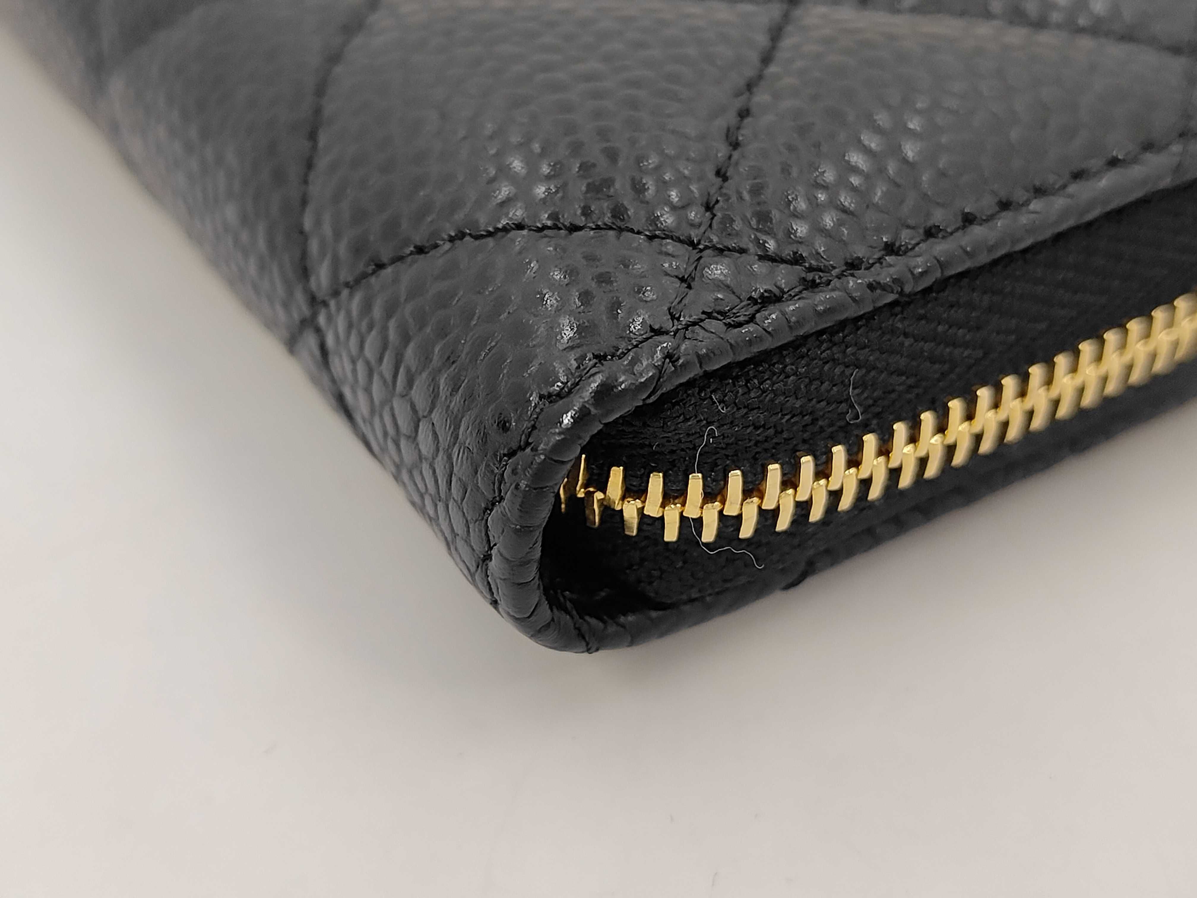 Accessories Card Case Caviar Microchip Card Case — view 4